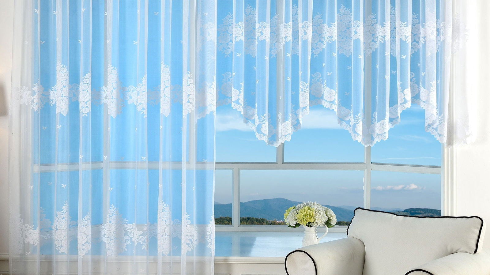 Bogenstore Gardine Jacquard , Blumenmuster Weiß Kräuselband Universalband Faltenband Store 13140