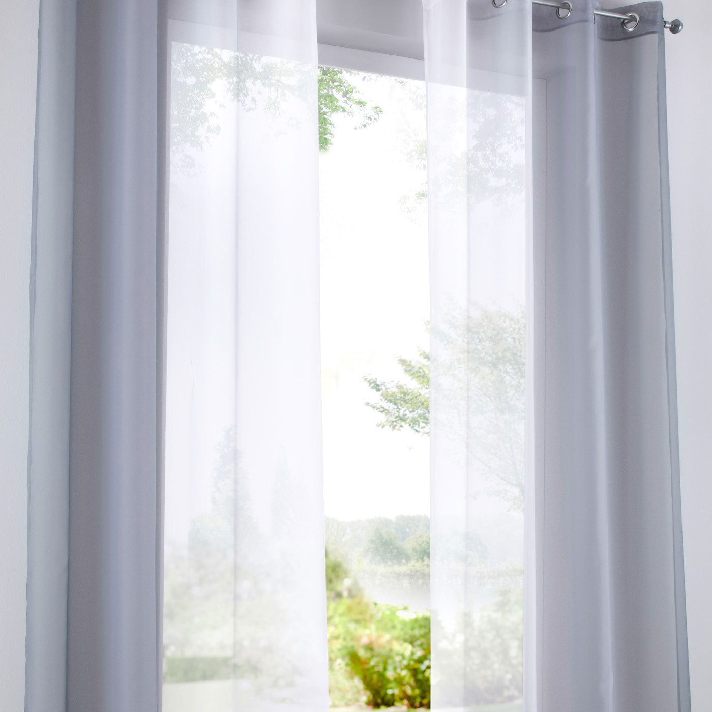 2er Pack Gardinen Vertikal Farbverlauf Druck Transparent »Modena« mit Ösen und Raffhalter, Vorhang, Dekoschal 10000183 Grautöne HxB 225x140 cm Gardinen Set 10000183grautoene_b3688262-e163-4a91-ac3f-6e566b3a9af6 | Gardinenbox.de