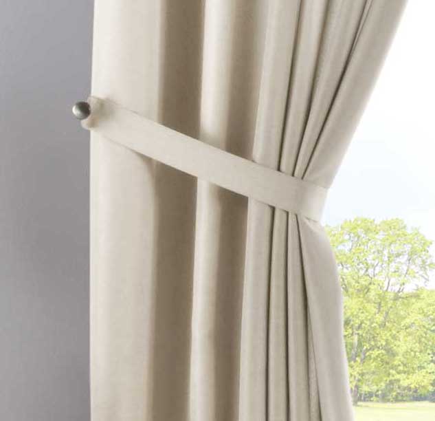 2er Set Vorhänge Verdeckte Schlaufen Cationic »JENA« Blickdicht Leinen Optik Gardinen Meliert Gardinenband mit Raffhalter 2019037-2 Vorhang Set 2019037_03_sand_raff | Gardinenbox.de