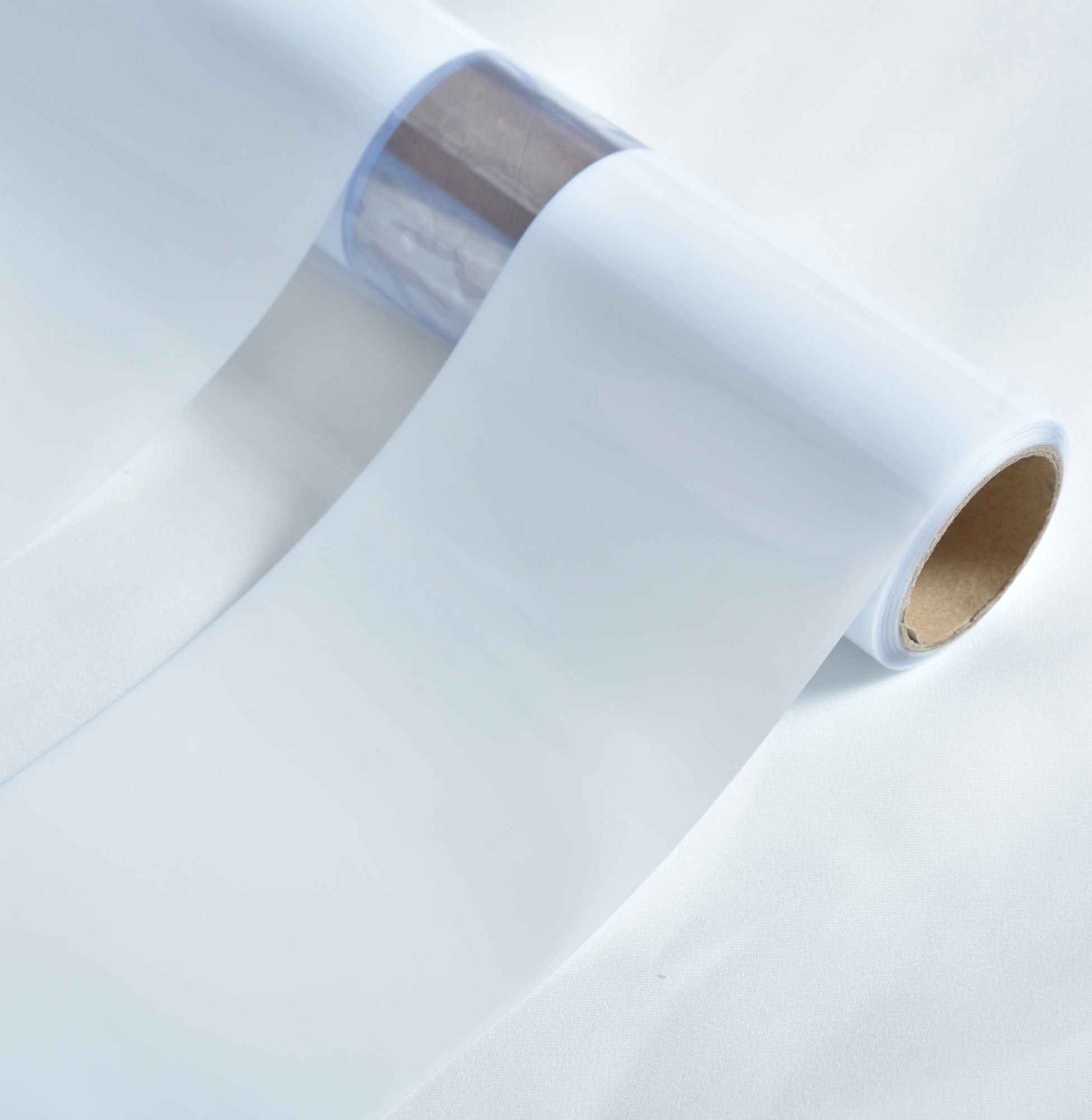 Fensterfolie selbsthaftend Sichtschutzfolie Anti-UV statische Haftung Folie selbstklebend 201916000 Folien 201916000-008_1 | Gardinenbox.de