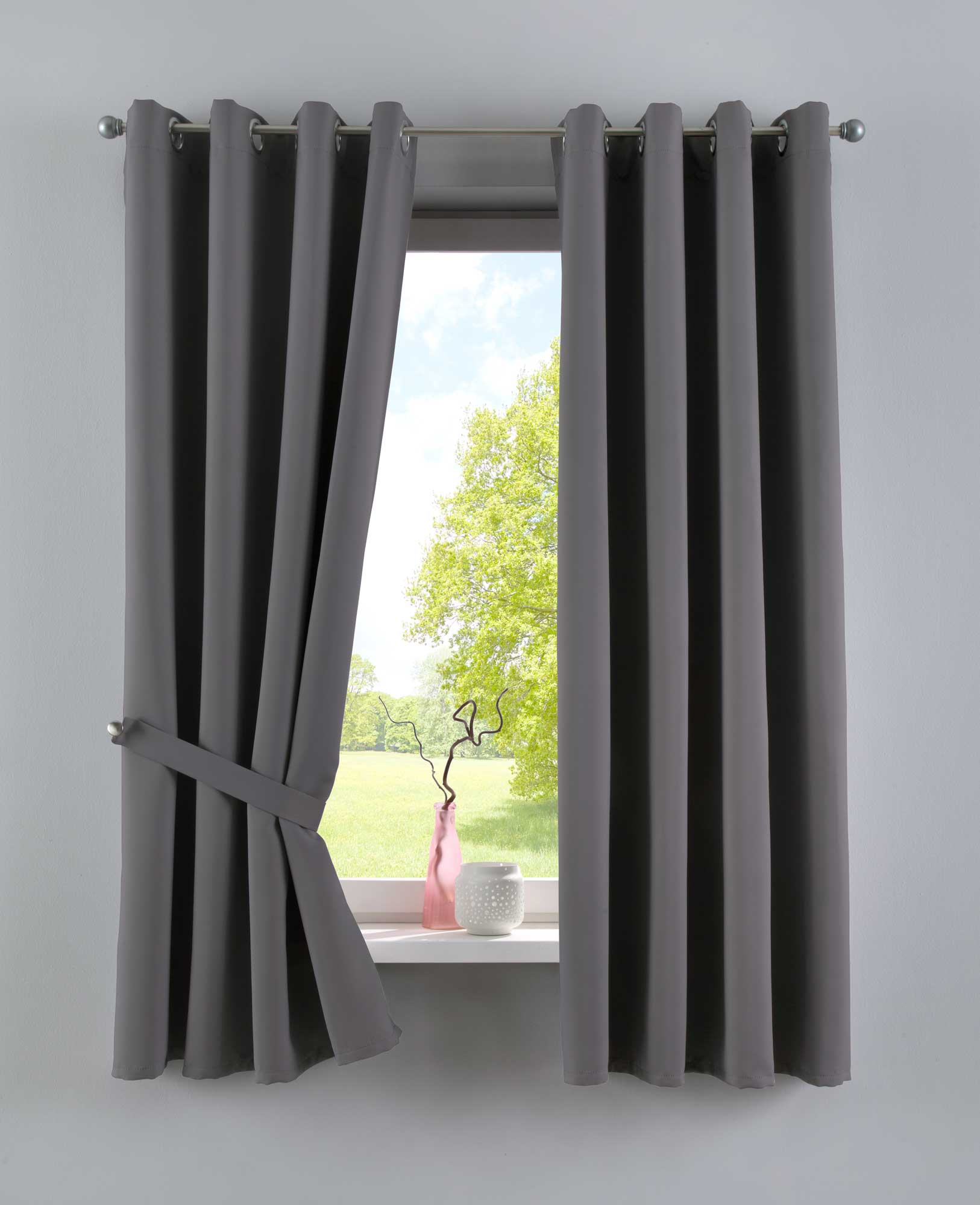 Vorhänge Blickdicht »NewYork« 2er-Pack Thermo-Gardinen Verdunkelungsvorhang Blackout Ösen schalldämmend UV-Schutz Raffhalter 201920600-2 Dunkelgrau HxB 160x140 cm Vorhang Set 201920600-2dunkelgrau-160 | Gardinenbox.de