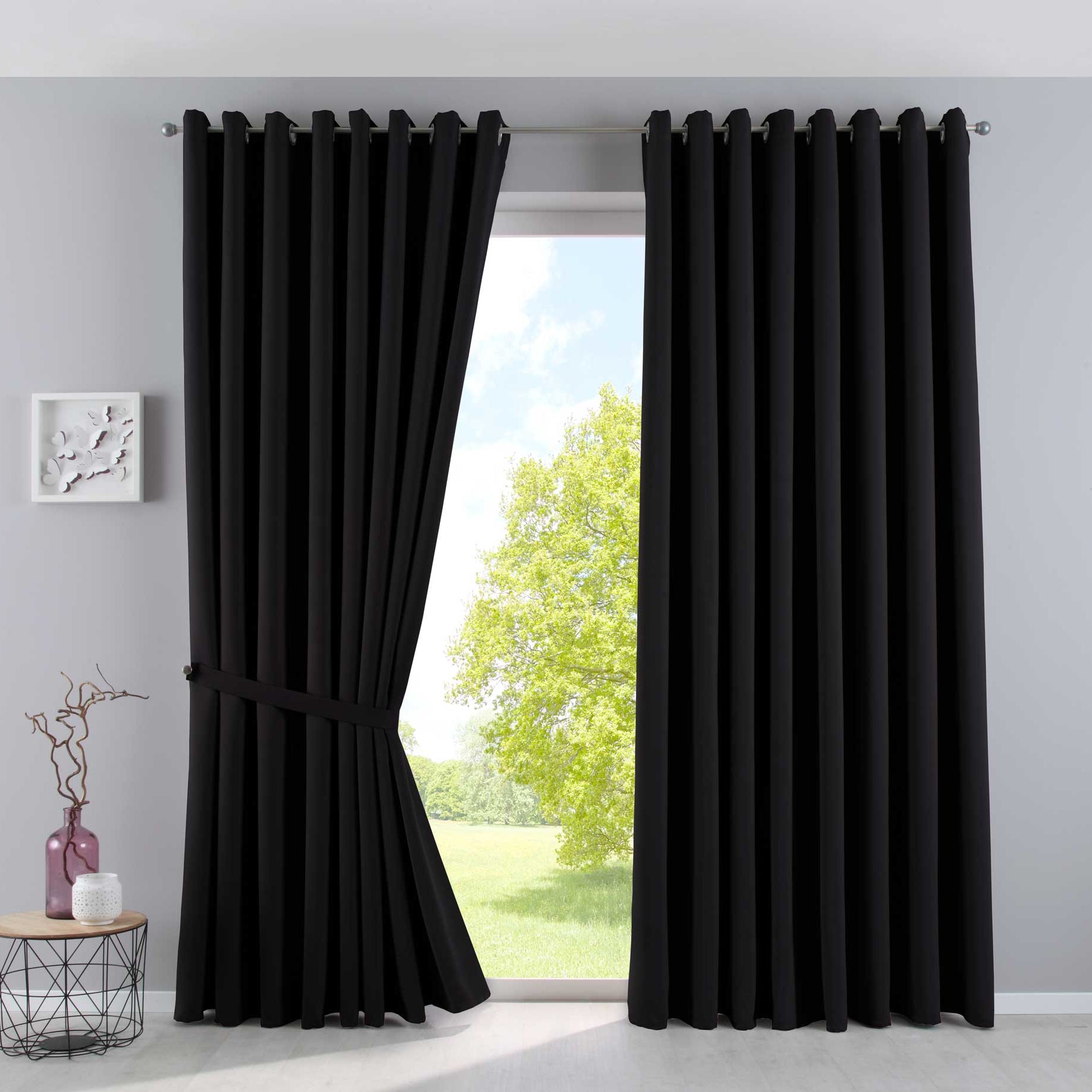 Vorhänge Blickdicht »NewYork« 2er-Pack Thermo-Gardinen Verdunkelungsvorhang Blackout Ösen schalldämmend UV-Schutz Raffhalter 201920600-2 Schwarz HxB 225x295 cm Vorhang Set 201920600-2schwarz-295 | Gardinenbox.de