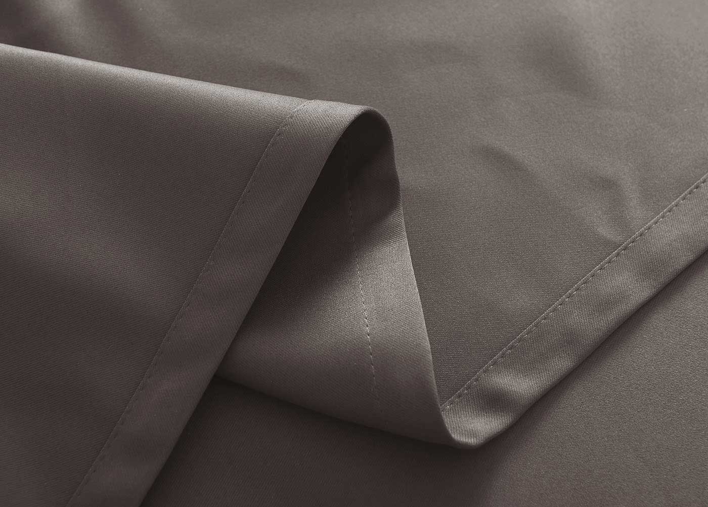 Vorhänge Blickdicht »NewYork« 2er-Pack Thermo-Gardinen Verdunkelungsvorhang Blackout Ösen schalldämmend UV-Schutz Raffhalter 201920600-2 Vorhang Set 201920600_taupe_2_e23e6af1-fa71-474a-b709-ca6f00498f22 | Gardinenbox.de