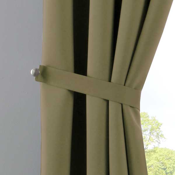 Vorhang Blickdicht »NewYork« 1er-Pack Thermo-Gardine Verdunkelungsvorhang Blackout Ösen schalldämmend UV-Schutz Raffhalter 201920600 Vorhang 201920600oliv_4 | Gardinenbox.de