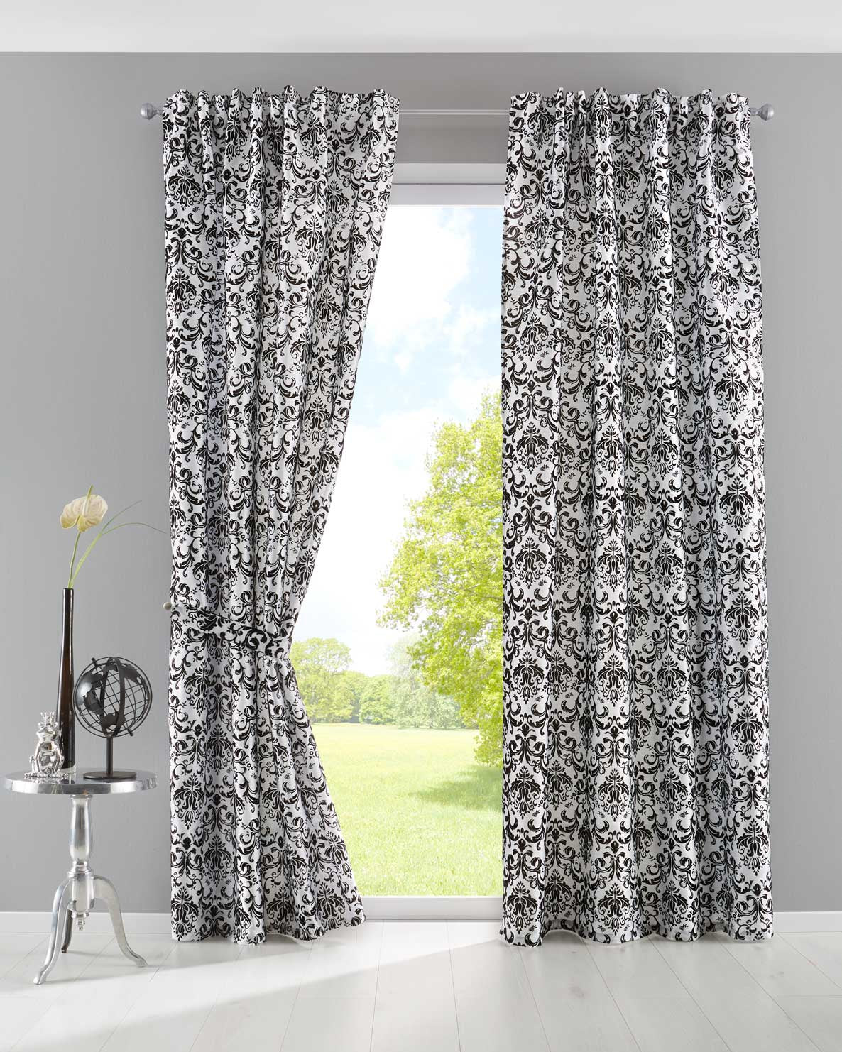 Vorhang Wildseide Optik blickdicht Flockfasern Deko gemustert, blickdicht mit verdecktem Schlaufenband 20200-20210 Weiß Schwarz Barock 2er Set HxB 245x140 cm Vorhang 20200-20210weiss_schwarz_barock-2er | Gardinenbox.de