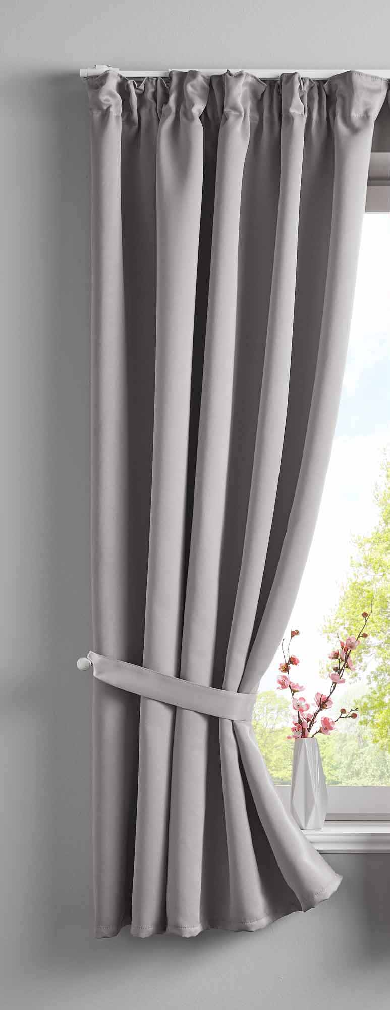 Vorhang Blickdicht »NewYork« verdeckte Schlaufen 1er-Pack Thermo-Gardine Verdunkelungsvorhang Blackout schalldämmend Kräuselband Raffhalter 202020610 Grau HxB 160x140 cm Vorhang 202020610grau-160 | Gardinenbox.de