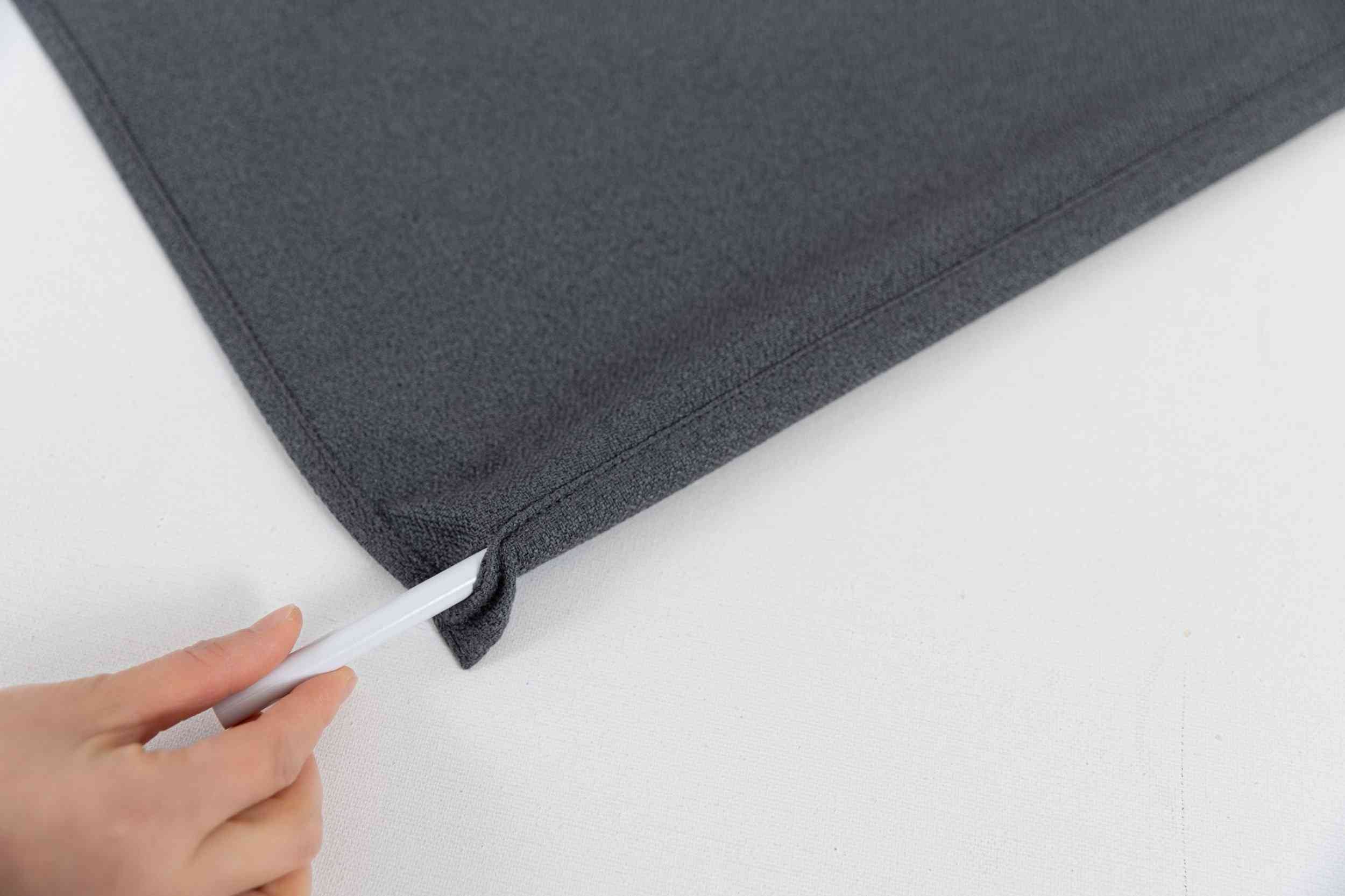 2er Set Flächenvorhänge mit Paneelwagen 100% Verdunkelung Blackout »München Dark« Paneelwagen Dreischichtige Bindung 202410P-2 Schiebegardine 202410P_1_2660fd89-4296-47be-bf96-166321f81262 | Gardinenbox.de