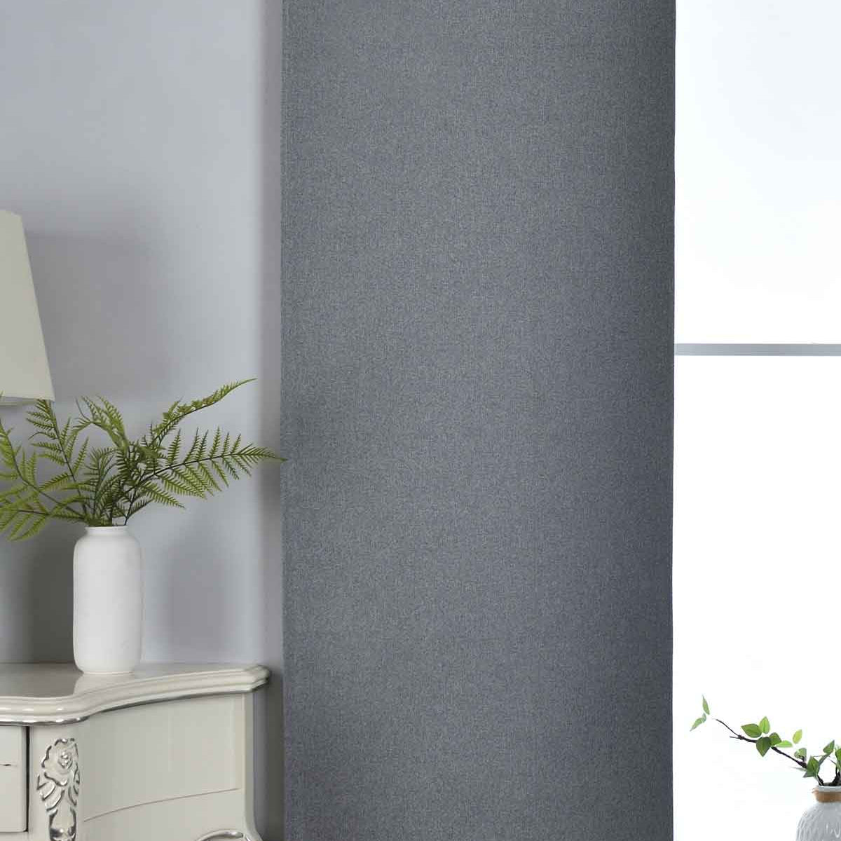 Flächenvorhang mit Paneelwagen 100% Verdunkelung Blackout »München Dark« Paneelwagen Dreischichtige Bindung 202410P Grau Schiebegardine 202410Pgrau_e0653b38-1f68-4656-b83e-cd693833f5a8 | Gardinenbox.de