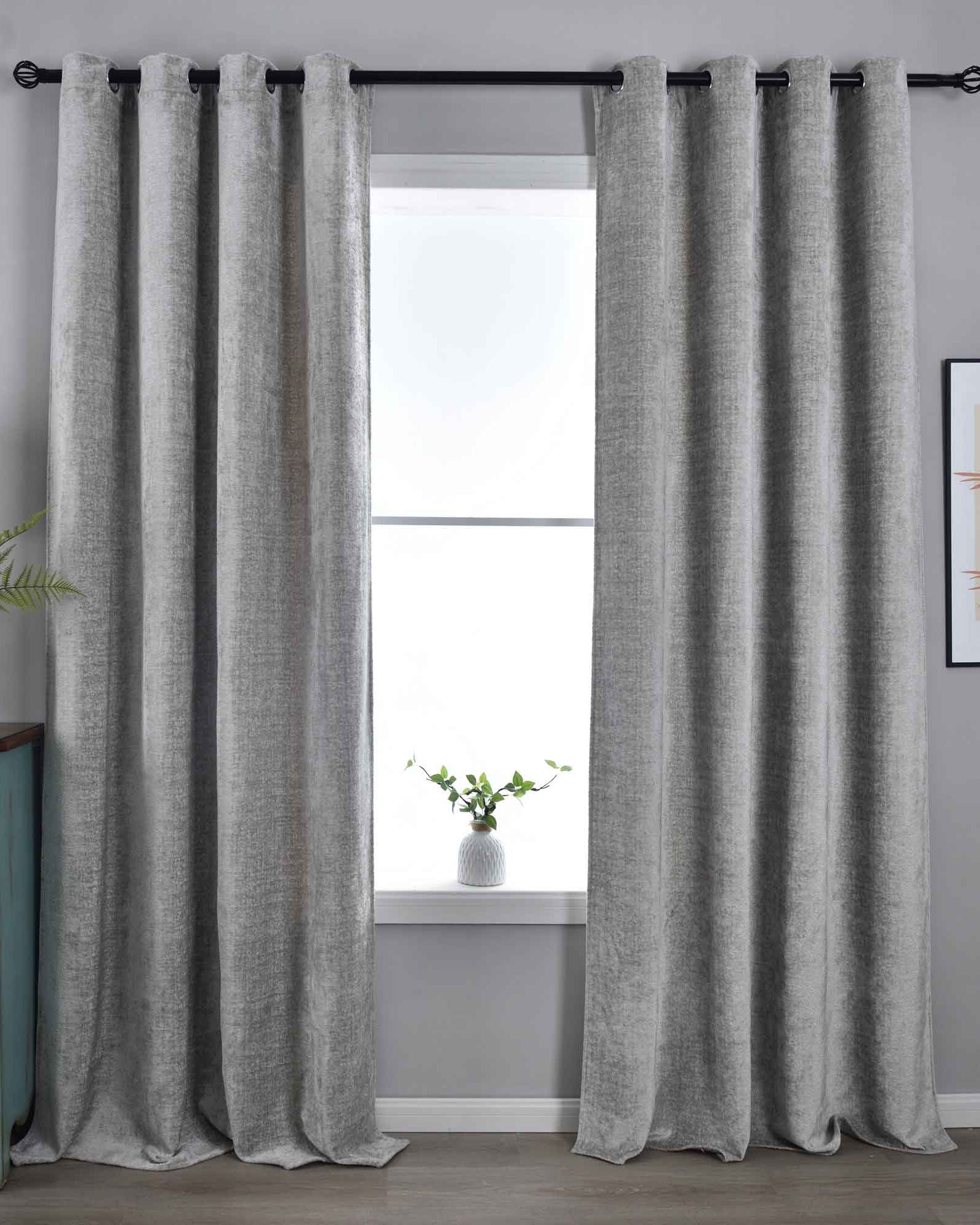 2er Set Verdunkelungsvorhänge »Nürnberg« Ösen Raffhalter Chenille samtig weich geschmeidig fallend 202420-2 Grau Vorhang 202420-2grau | Gardinenbox.de