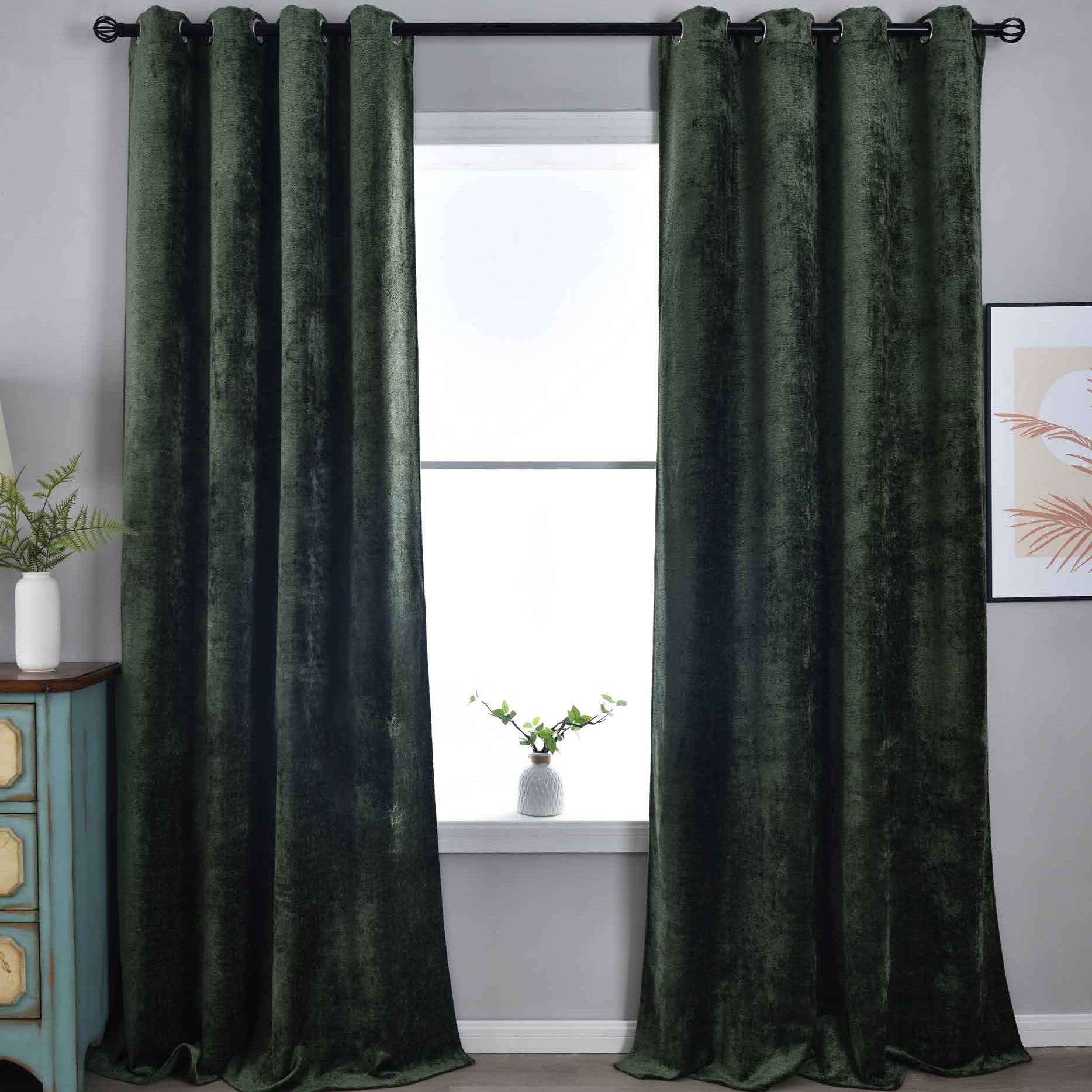 2er Set Verdunkelungsvorhänge »Nürnberg« Ösen Raffhalter Chenille samtig weich geschmeidig fallend 202420-2 Grün Vorhang 202420-2gruen | Gardinenbox.de