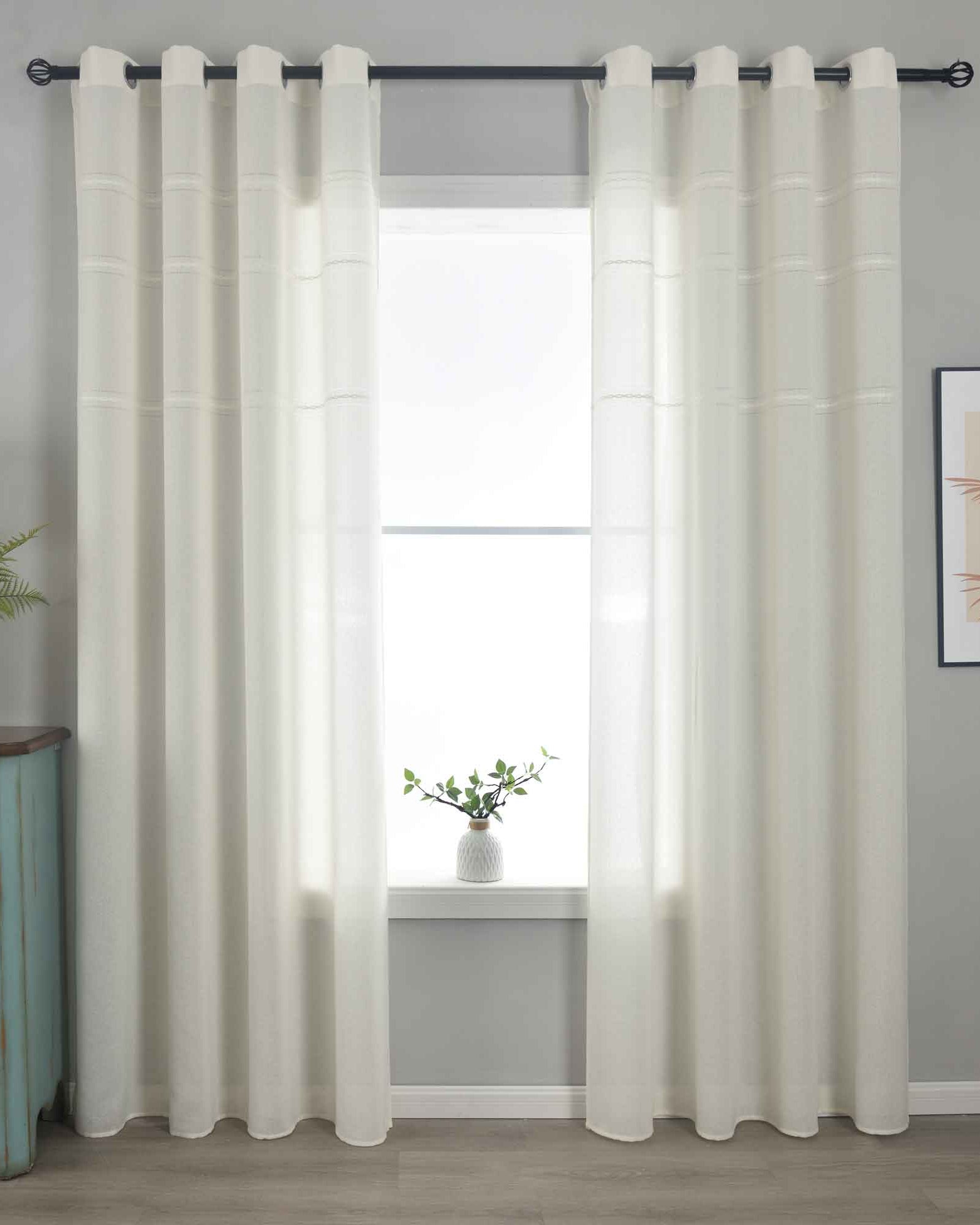 2er Set Halbtransparente Gardinen mit Ösen »Leipzig« Kettenmuster lichtdurchlässig elegante Struktur 202450-2 Natur Gardinenschal 202450-2natur | Gardinenbox.de