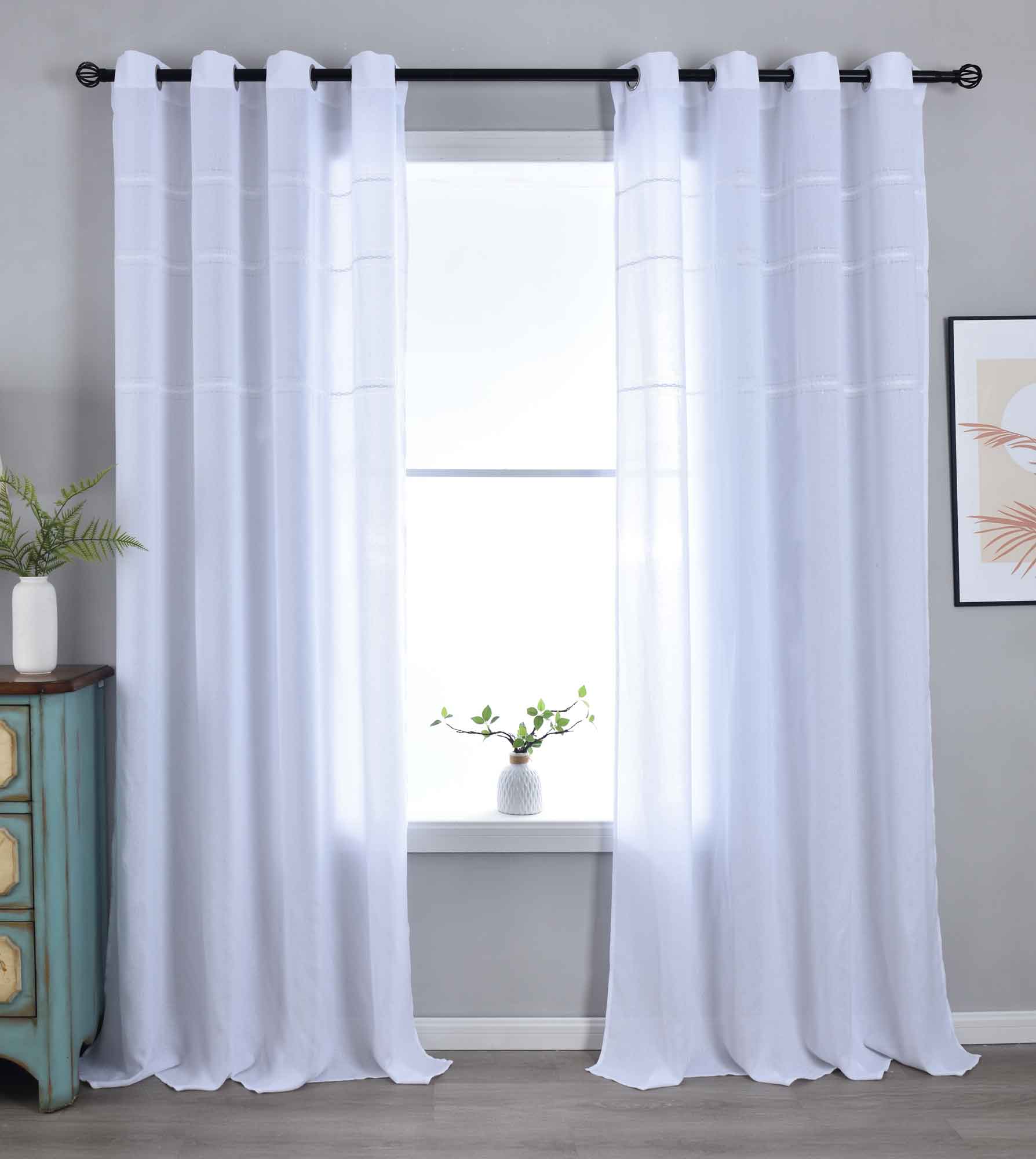 2er Set Halbtransparente Gardinen mit Ösen »Leipzig« Kettenmuster lichtdurchlässig elegante Struktur 202450-2 Weiß Gardinenschal 202450-2weiss | Gardinenbox.de