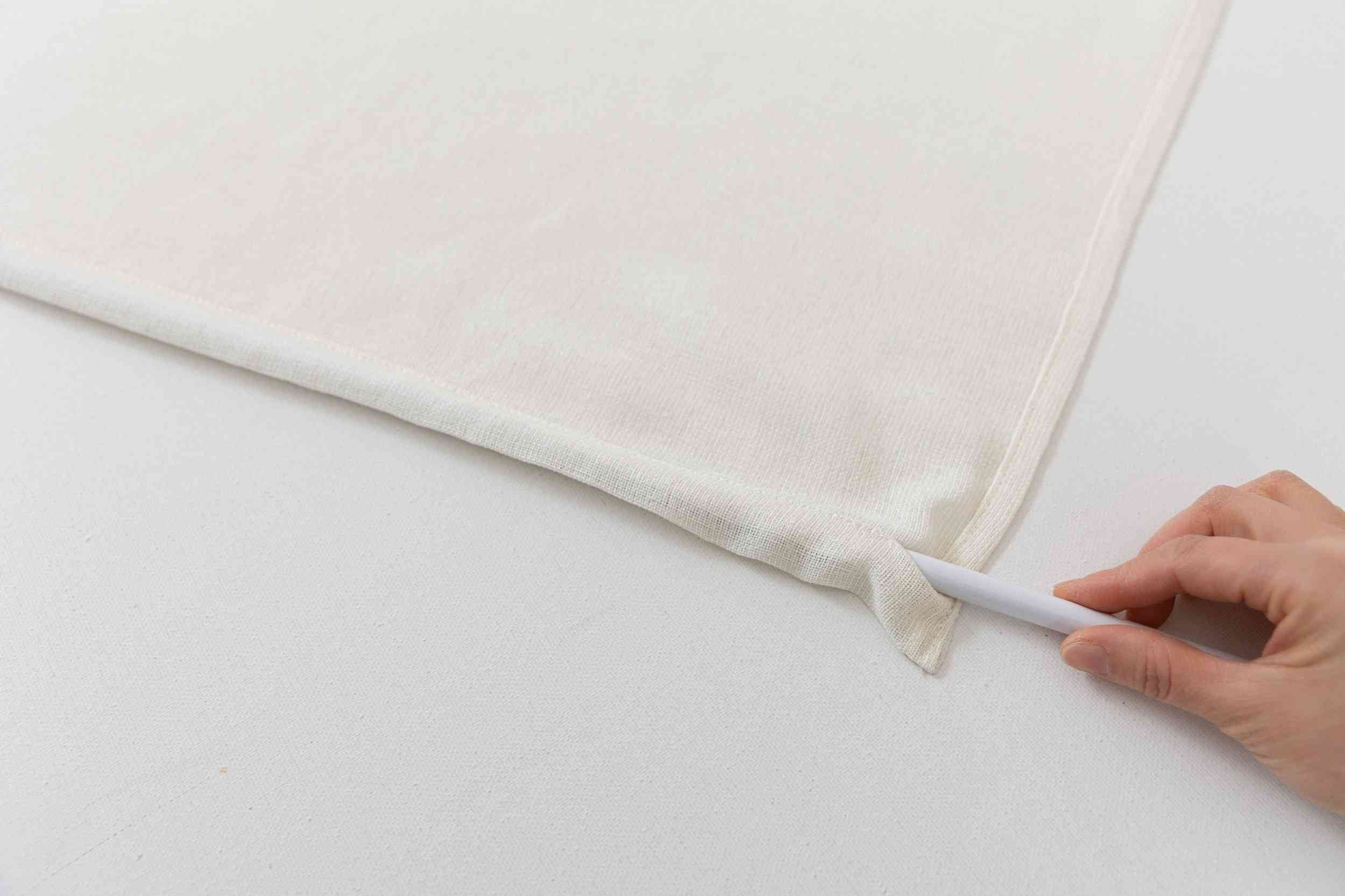 2er Set Halbtransparente Schiebegardinen mit Paneelwagen »Leipzig« Kettenmuster lichtdurchlässig elegante Struktur 202450P-2 Schiebegardine 202450P_3_7a7e280a-7067-45d7-9590-0e423bc9bdfc | Gardinenbox.de