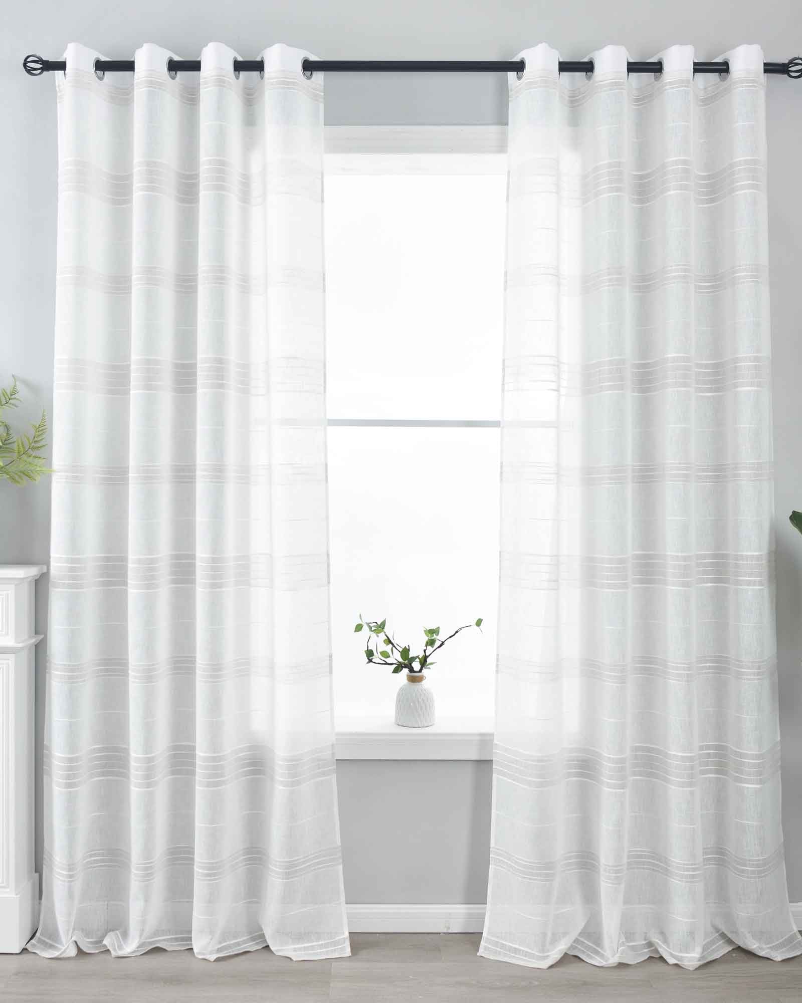 2er Set Halbtransparente Gardinen mit Ösen »Frankfurt« Leinenbindung Robust Formstabil Linienmuster 202460-2 Taupe Gardinenschal 202460-2taupe | Gardinenbox.de