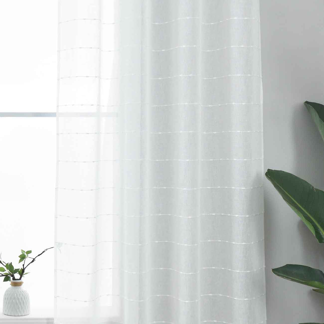 Halbtransparente Gardine mit Ösen »Kassel« Chenille Leinenbindung Streifen Grobfaserig 202470 Natur Gardinenschal 202470natur | Gardinenbox.de