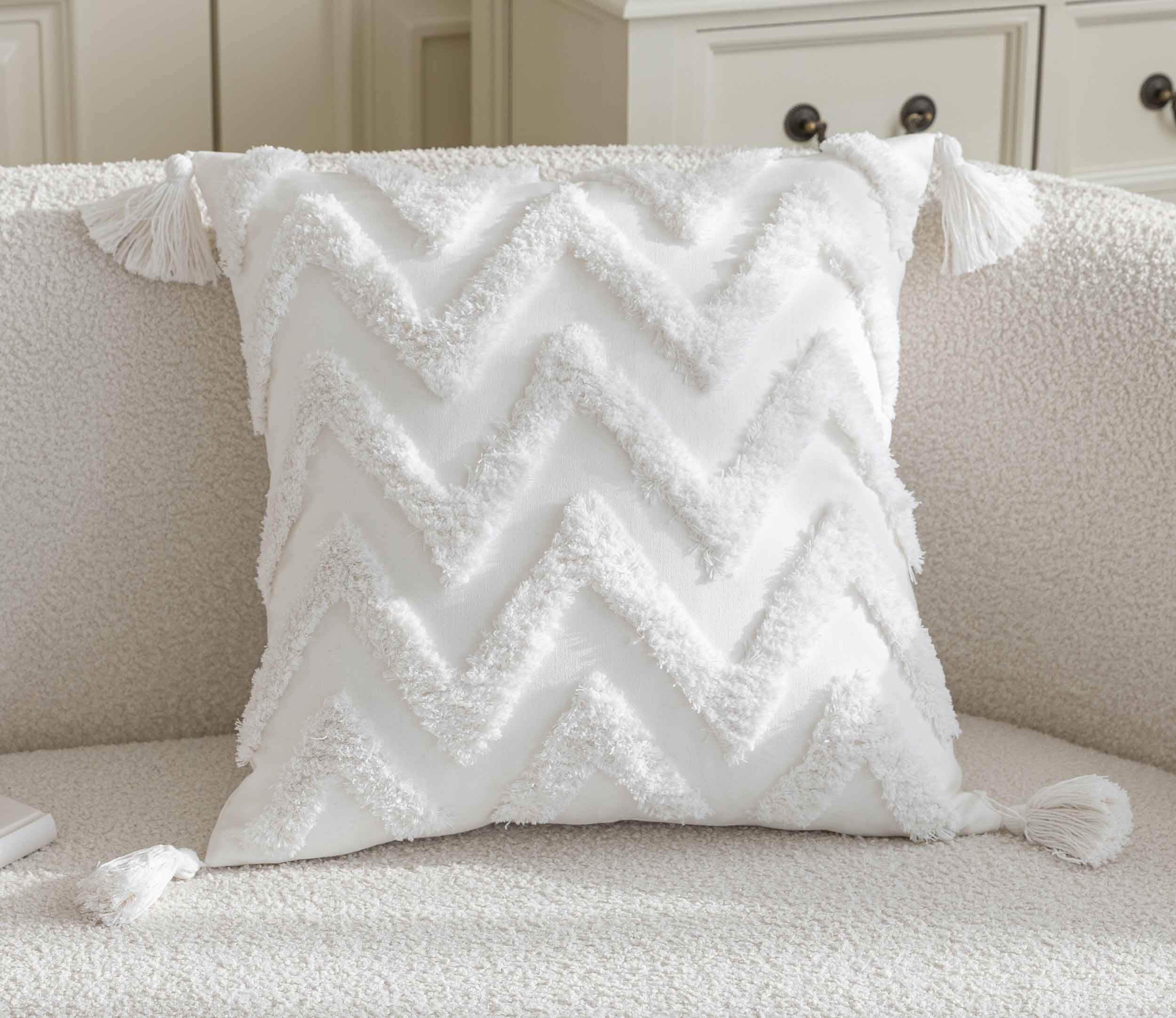 Kissenhülle »Bonn« Frottee-Stickerei 100% Baumwolle Zickzack-Design hochwertiger Leinenstoff 202495K Weiß Kissenhülle 202495Kweiss | Gardinenbox.de