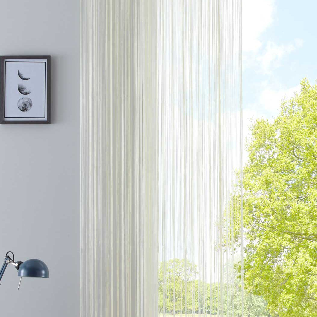 Fadengardine mit Tunneldurchzug und eingenähtem Kräuselband, geeignet für Gardinenstangen und Gardinenschienen Fadenvorhang Fadenstore Raumteiler 20303CN Creme HxB 270x90 cm Fadengardine 20303CNcreme_d7fffb53-f9bc-42cd-a1a7-18cc259034ff | Gardinenbox.de