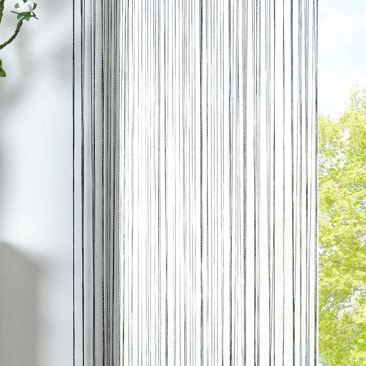 Fadengardine »Shanghai« Gardinenband Tunneldurchzug Schimmernd Vielseitig Modern Praktisch 20306 Schwarz Lurex HxB 250x145 cm Fadengardine 20306schwarz_lurex_1ccb955f-e940-40a8-ab1d-77500c437c85 | Gardinenbox.de