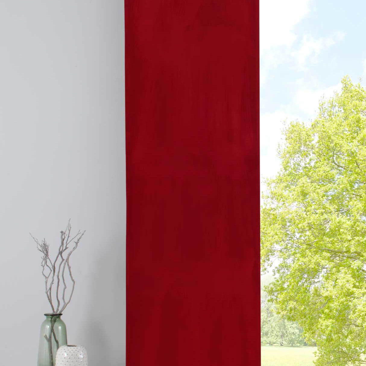 Verdunkelung Flächenvorhang Schiebegardine »Milano« Samt blickdicht Blackout Paneelwagen Beschwerungsstange 203571 Rot Schiebegardine 203571rot | Gardinenbox.de