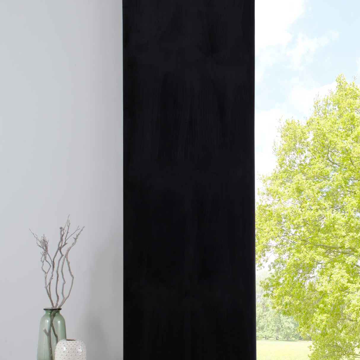 Verdunkelung Flächenvorhang Schiebegardine »Milano« Samt blickdicht Blackout Paneelwagen Beschwerungsstange 203571 Schwarz Schiebegardine 203571schwarz | Gardinenbox.de