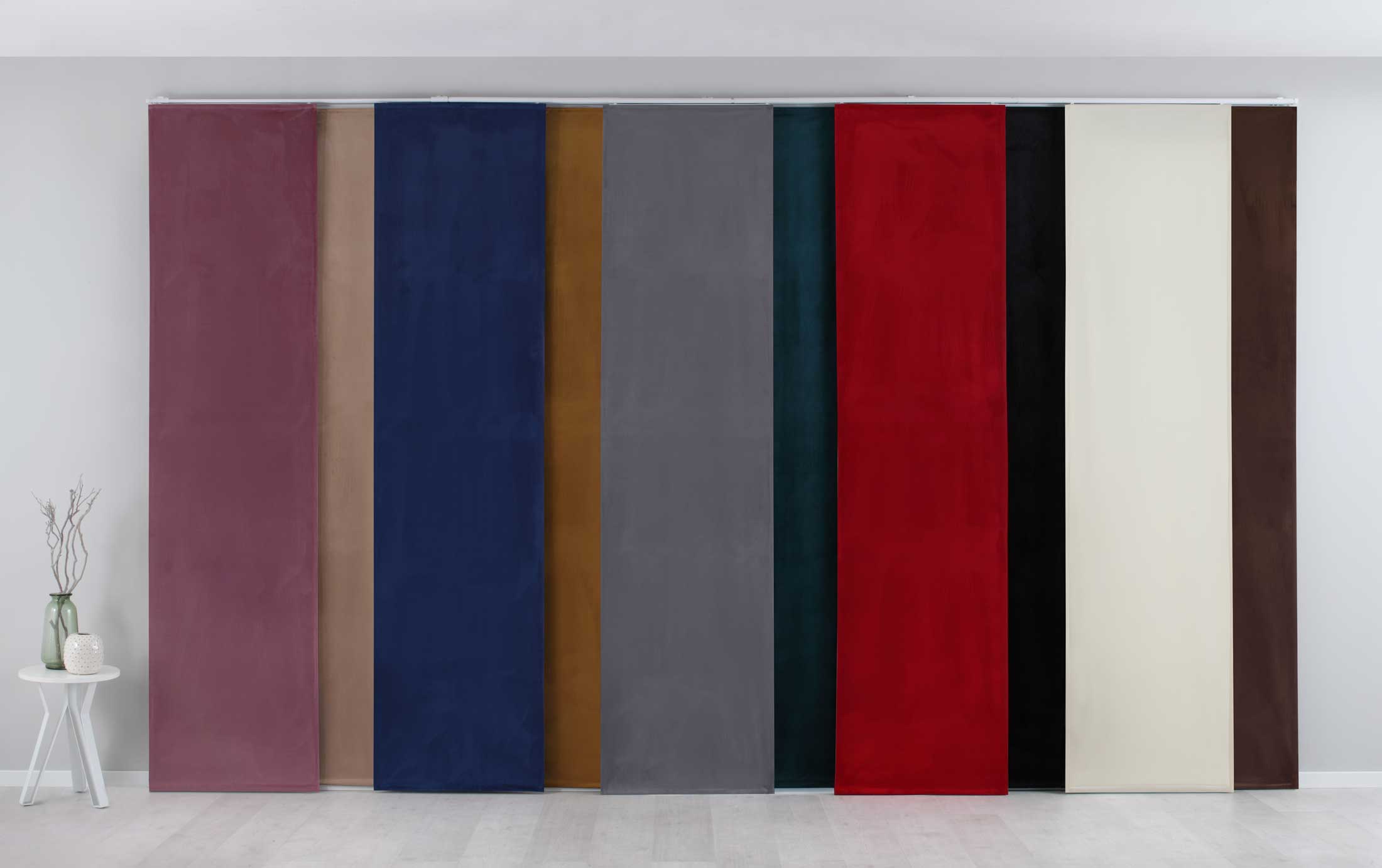 Verdunkelung Flächenvorhang Schiebegardine »Milano« Samt blickdicht Blackout Paneelwagen Beschwerungsstange 203571 Schiebegardine 203571var_92487a78-e5e8-436d-93b2-b468382271ed | Gardinenbox.de