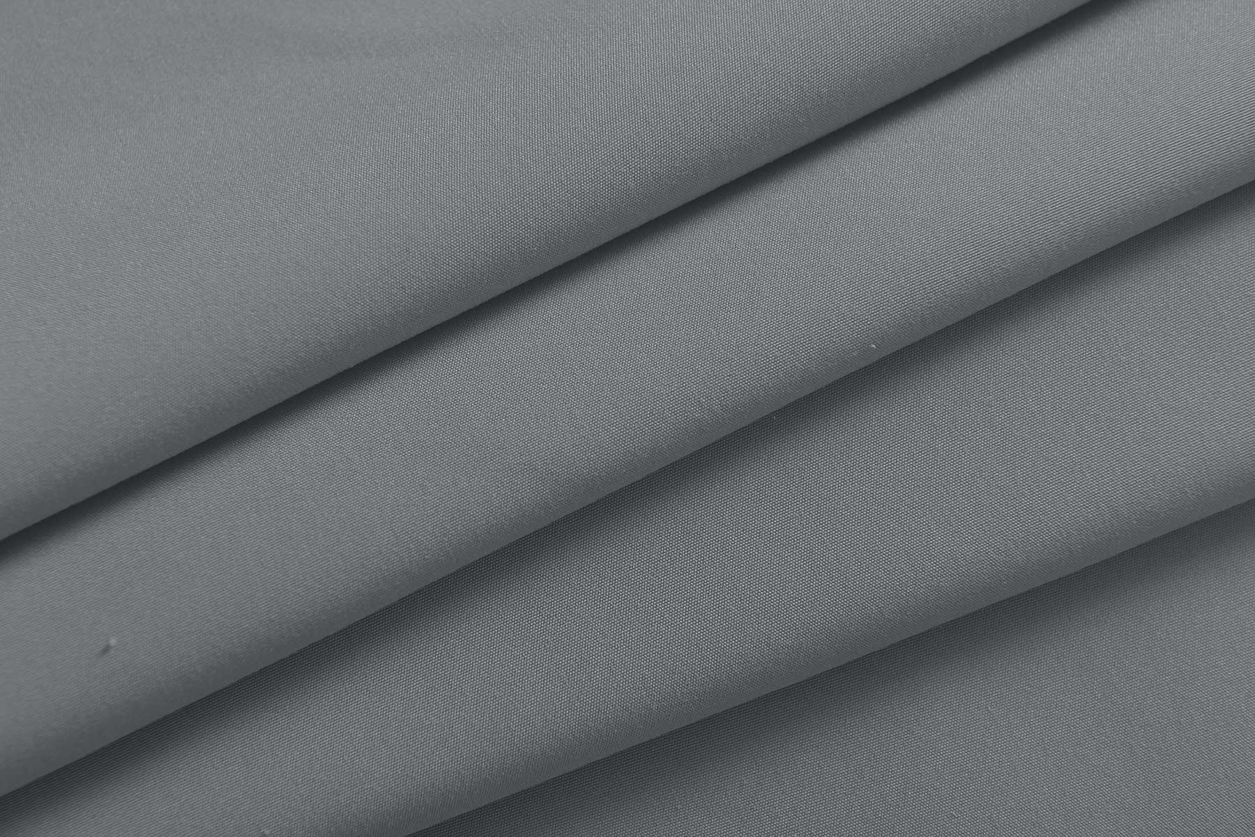 2er Set Vorhänge Schal Ösen »Berlin« Microsatin Lichtdurchlässig Uni Matt 20405N2 Vorhang 20400_detail_grau_1_1 | Gardinenbox.de