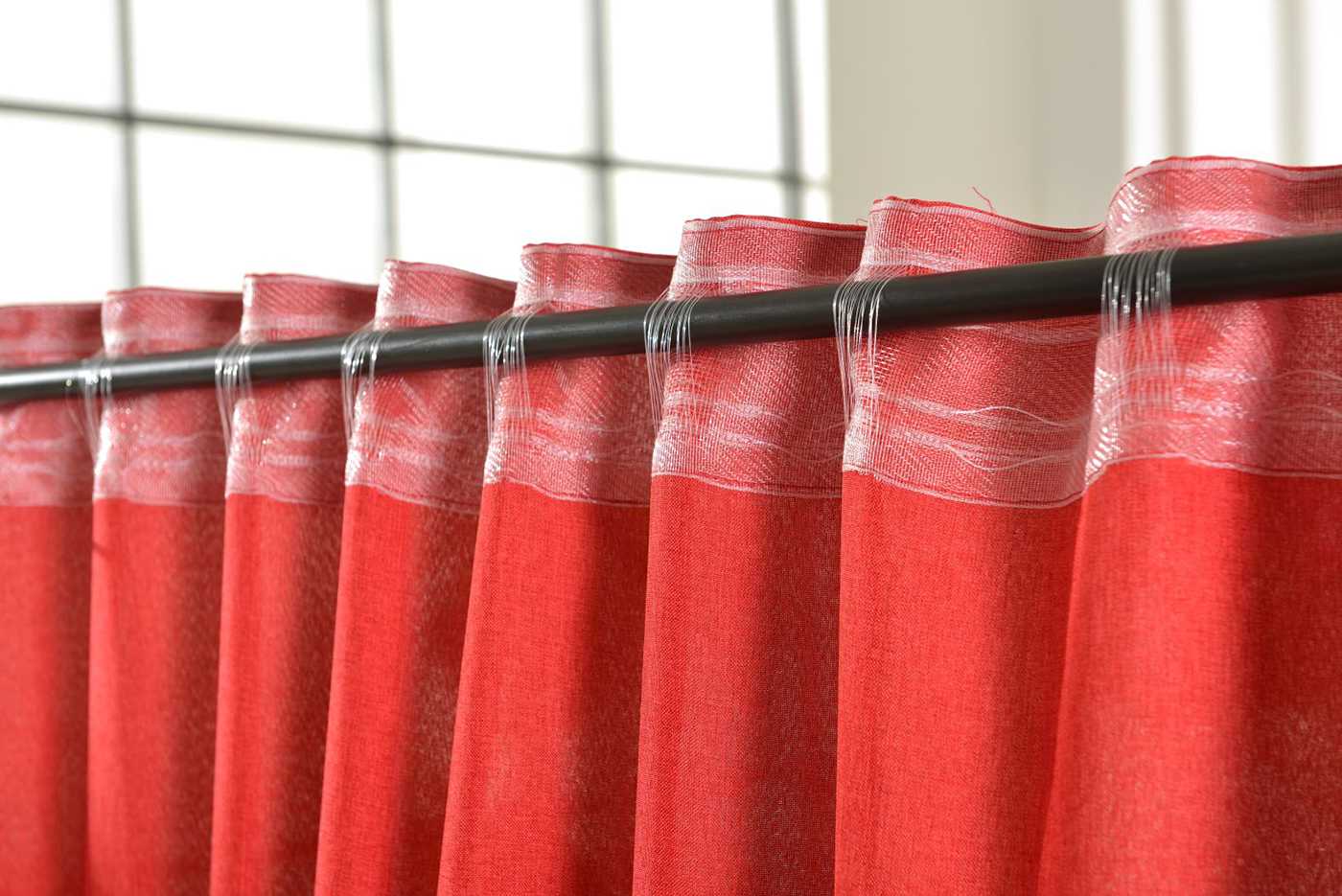 Vorhang Schal verdeckte Schlaufen >>Cationic<< blickdicht Leinen Optik natura seidenmatt (HxB) Landhaus Stil 20440 Vorhang 20440_Rot_7 | Gardinenbox.de