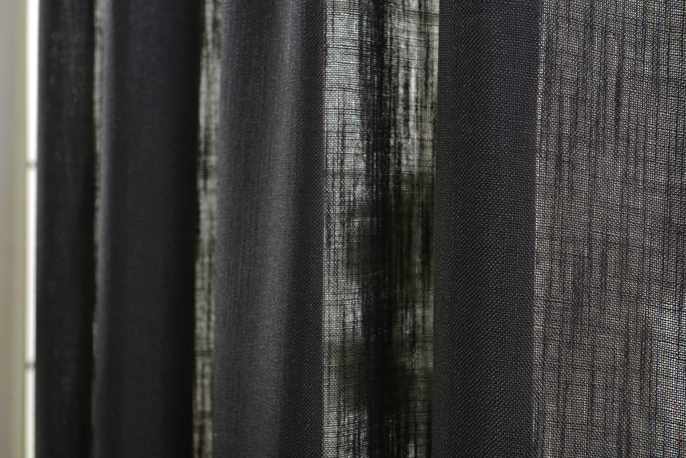 Vorhang Schal verdeckte Schlaufen >>Linene<< blickdicht Leinen Optik Natur Grobfaser (HxB) Lanhaus Stil schwere Qualität 20445 Vorhang 20445_schwarz_7 | Gardinenbox.de