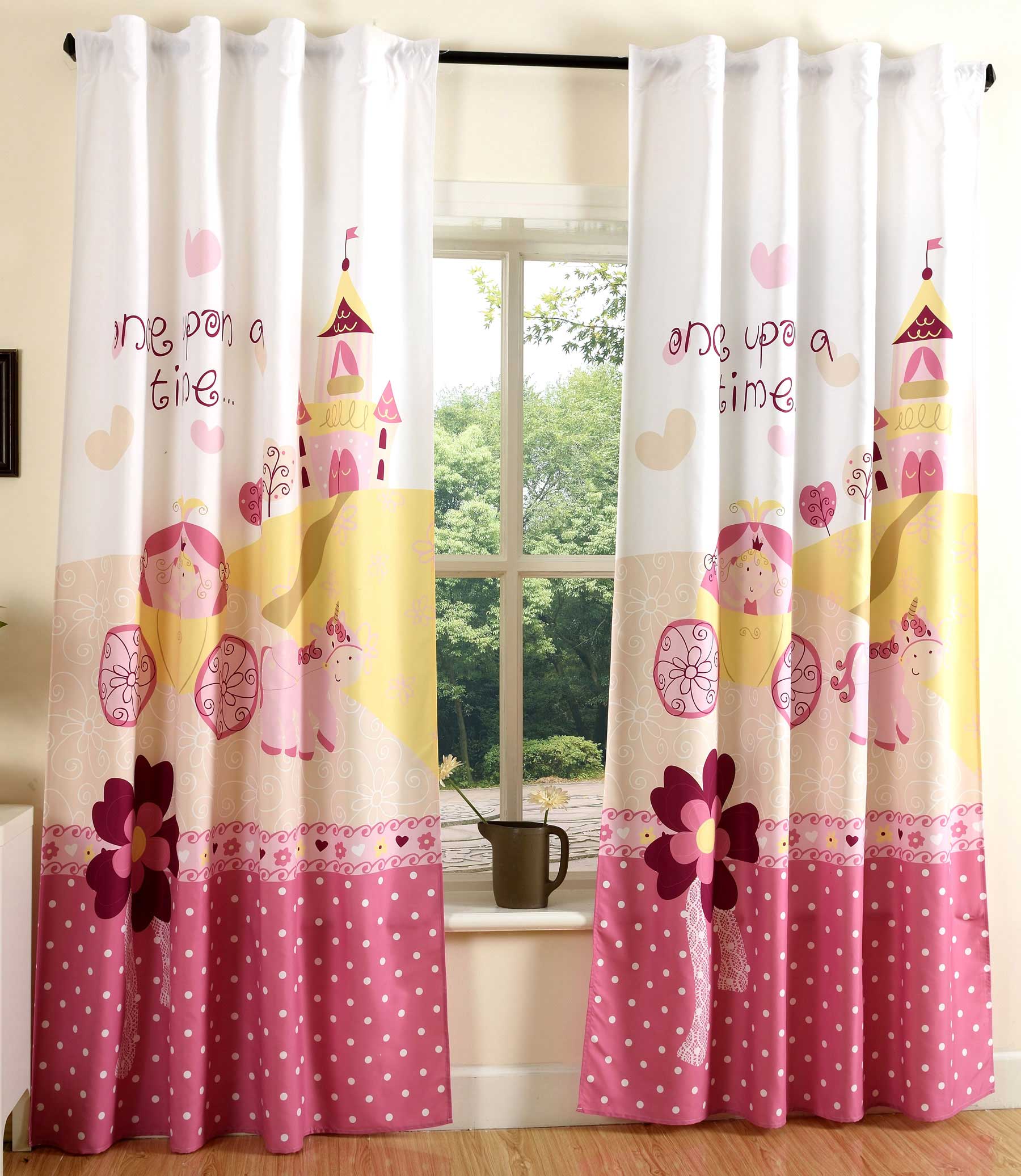 Vorhang Schal blickdicht verdeckte Schlaufen Universalband Digitaldruck (Höhe x Breite cm) 204902 Prinzessin 2 Stück 245x140 Vorhang Set 204902prinzessin | Gardinenbox.de