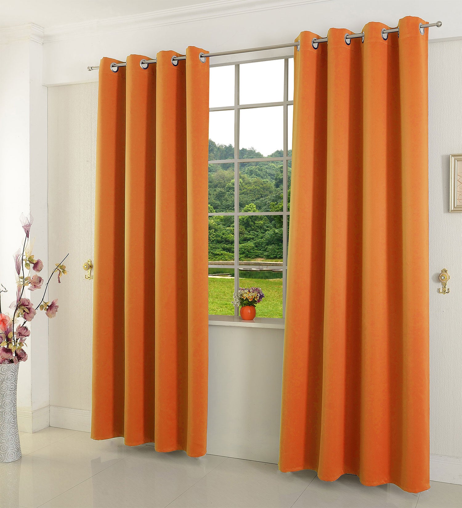 Verdunkelungsvorhang Ösen matt uni Farben blickdicht Blackout 20600 Orange 245x135 (HxB) Vorhang 20600orange_8c21ae70-666b-49ff-b54a-397813a5533c | Gardinenbox.de