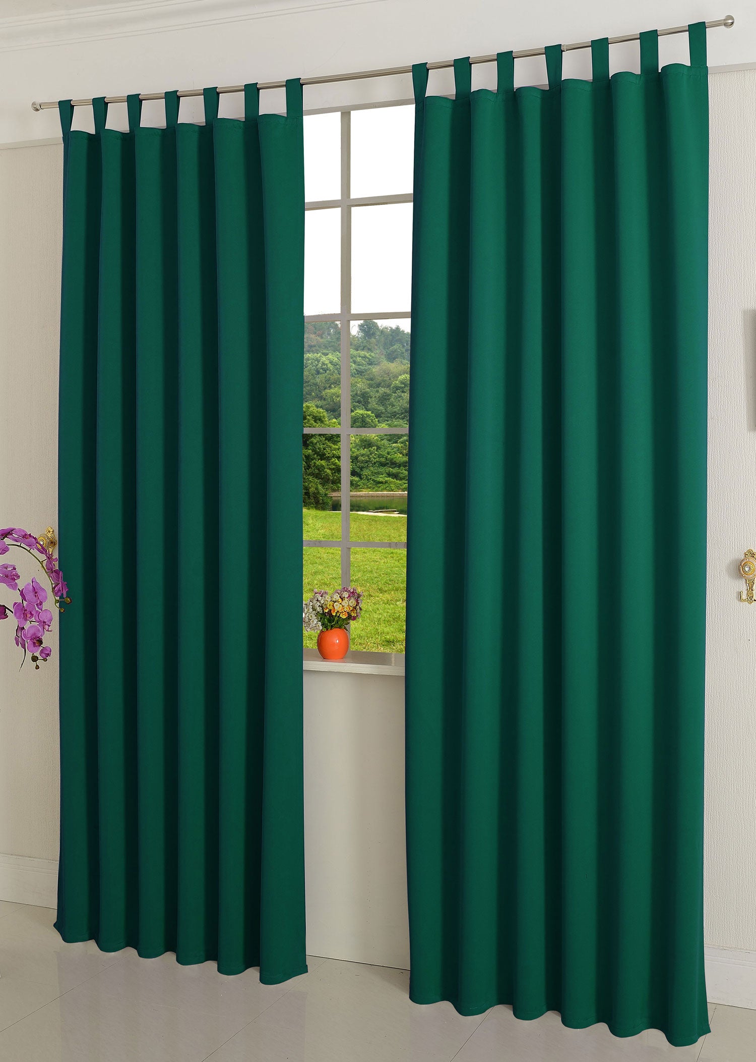 Verdunkelungsvorhag mit Schlaufen matt uni Farben aus weichfallenden blickdichten Stoff blickdicht Blackout 20610 Grün 245x135 (HxB) Vorhang 20610gruen | Gardinenbox.de