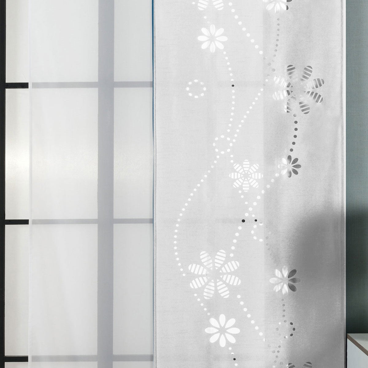 2er-Pack Schiebegardine Flächenvorhang Albi Lasercut Wildseide Optik Voile cm (HxB) inkl. Paneelwagen und Beschwerungsstangen 165630 Weiß Schiebegardine 2er-Pack_Schiebegardine_Flachenvorhang_Albi_Lasercut_Wildseide_Optik_Voile_cm_HxB_inkl._Paneelwagen_und_Beschwerungsstangen_165630_-_Gardinenbox.de_-_-3674706 | Gardinenbox.de