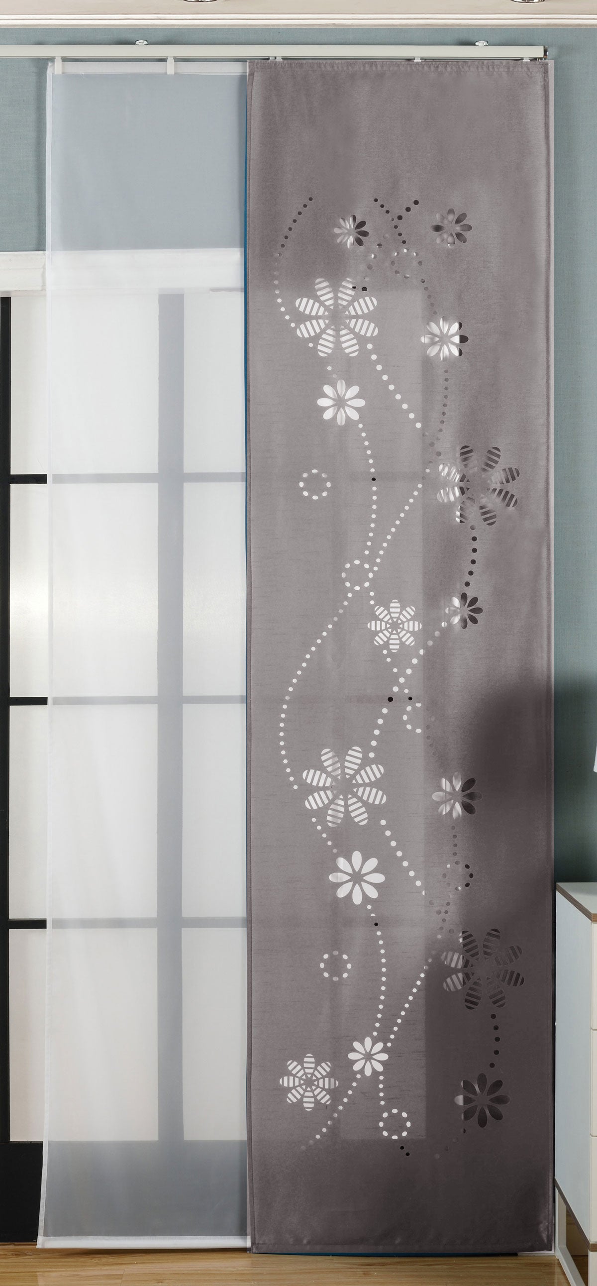 2er-Pack Schiebegardine Flächenvorhang Albi Lasercut Wildseide Optik Voile cm (HxB) inkl. Paneelwagen und Beschwerungsstangen 165630 Grau Schiebegardine 2er-Pack_Schiebegardine_Flachenvorhang_Albi_Lasercut_Wildseide_Optik_Voile_cm_HxB_inkl._Paneelwagen_und_Beschwerungsstangen_165630_-_Gardinenbox.de_-_-3674728 | Gardinenbox.de