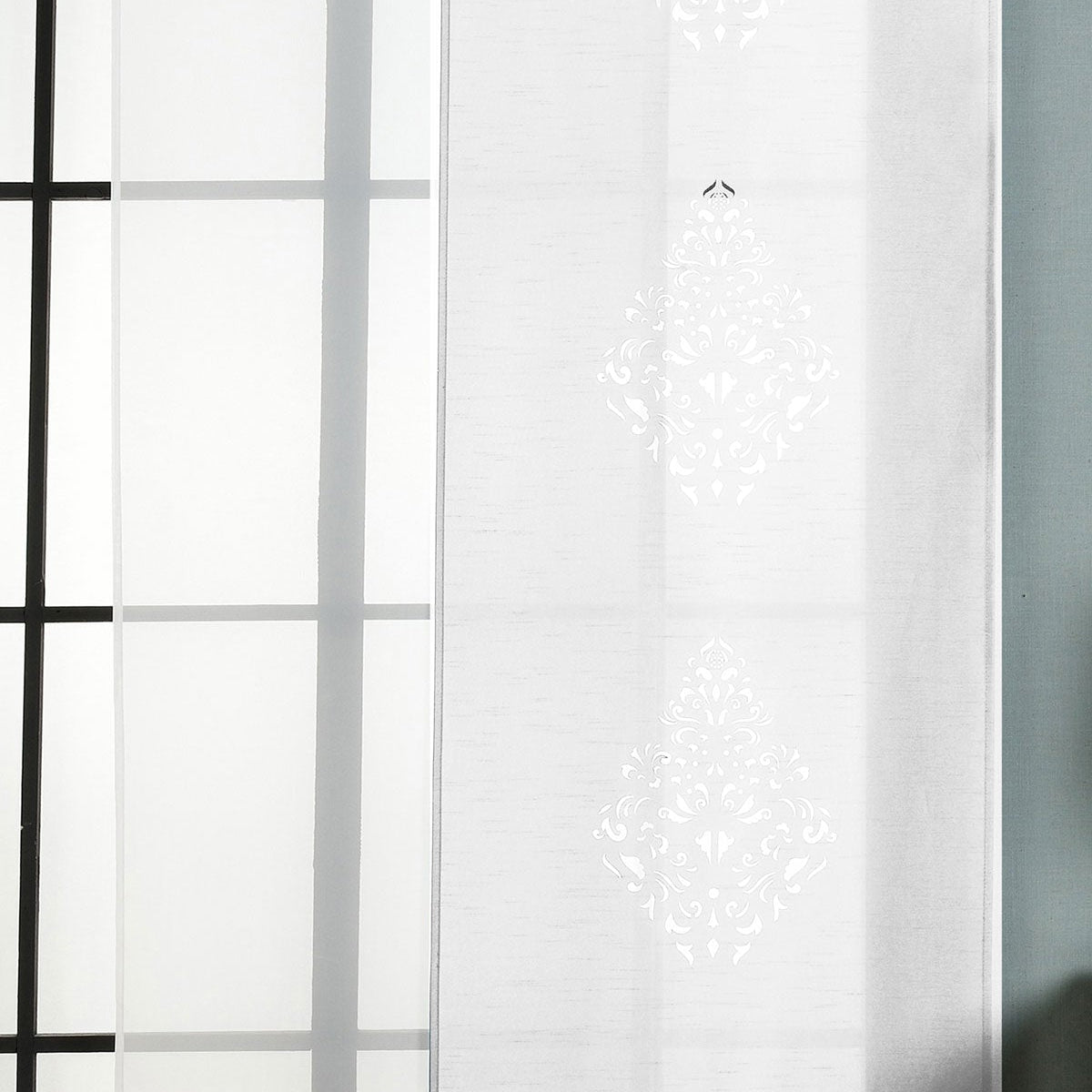 2er-Pack Schiebegardine Flächenvorhang Nantes Lasercut Wildseide Optik Voile cm (HxB) inkl. Paneelwagen und Beschwerungsstangen 165650 Weiß Schiebegardine 2er-Pack_Schiebegardine_Flachenvorhang_Nantes_Lasercut_Wildseide_Optik_Voile_cm_HxB_inkl._Paneelwagen_und_Beschwerungsstangen_165650_-_Gardinenbox.de_-_-3674998 | Gardinenbox.de