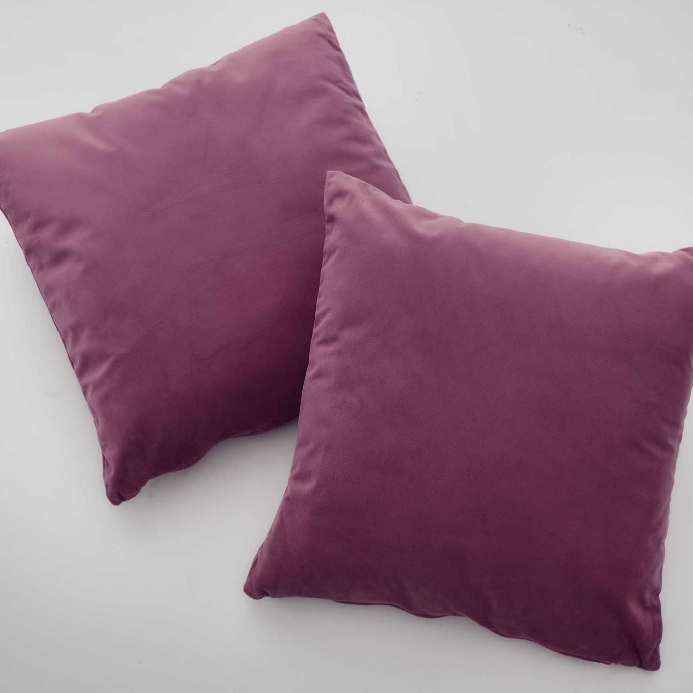 2er Set Sofakissen mit Füllung »Milano« Dekokissen mit Komfort-Samt-Bezug und Reißverschluß mit Füllkissen Extra Weich Couchkissen 203572-2 Altrosa Kissen mit Füllung 2er_Set_Sofakissen_mit_Fullung_Milano_Dekokissen_mit_Komfort-Samt-Bezug_und_Reissverschluss_mit_Fullkissen_Extra_Weich_Couchkissen_203572-2_-_Gardinenbox.de_-_-3673210 | Gardinenbox.de