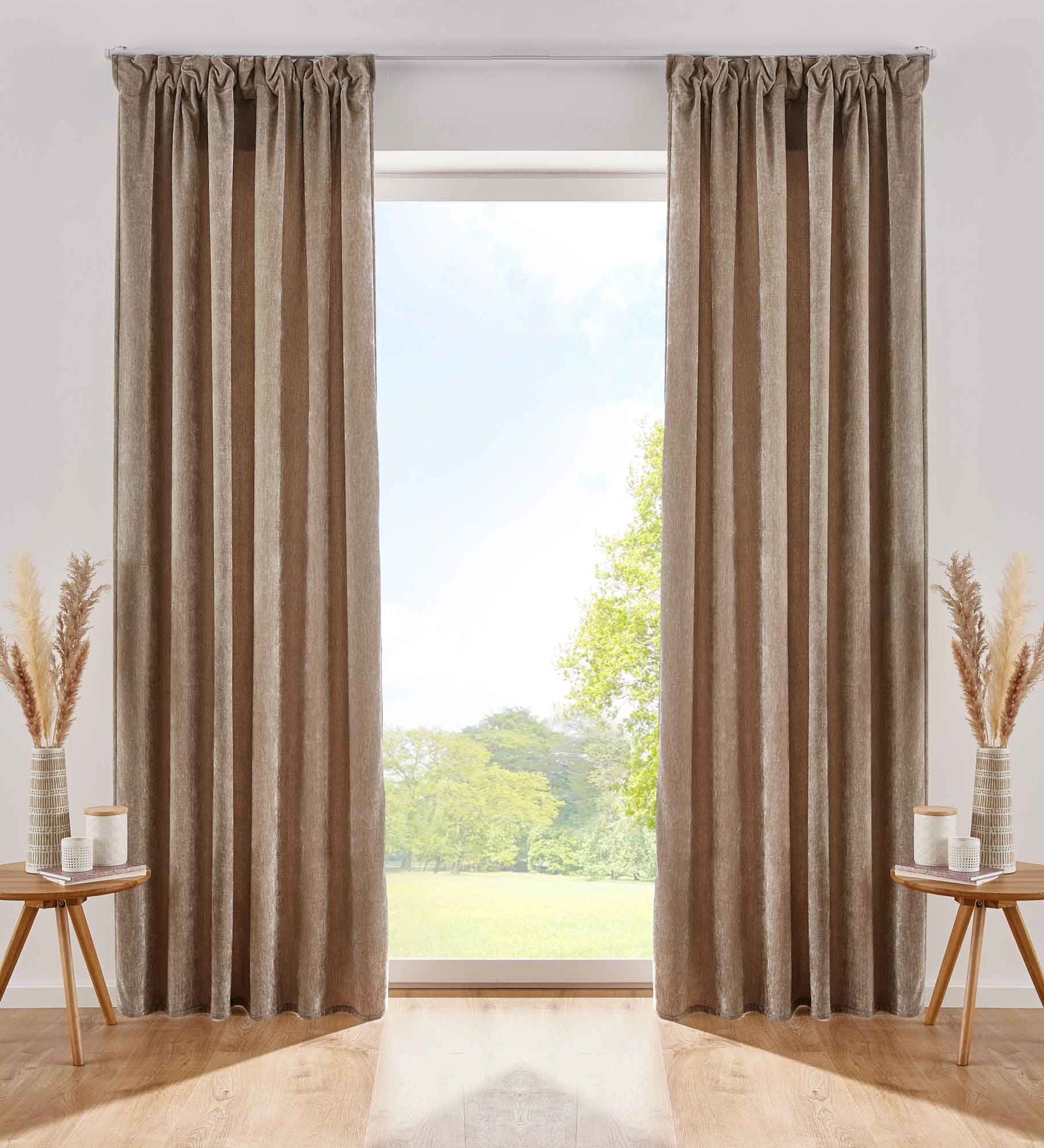 2er Set Vorhänge Thermo Chenille Schlaufenband Samtig Weich Verdunkelung 2022500-2 Taupe Vorhang Set 2er_Set_Vorhange_Thermo_Chenille_Schlaufenband_Samtig_Weich_Verdunkelung_2022500-2_-_Gardinenbox.de_-_-3674427 | Gardinenbox.de