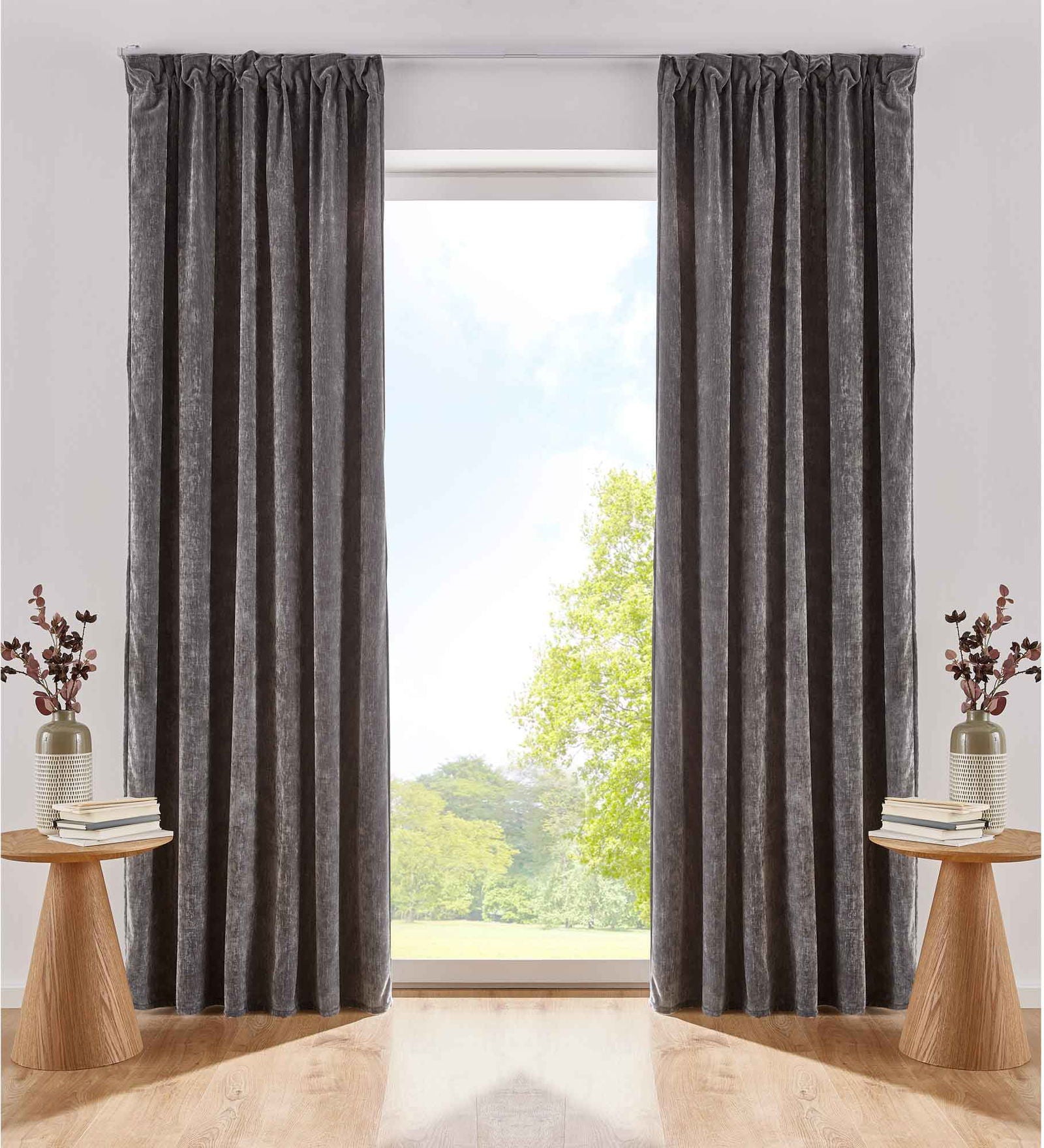 2er Set Vorhänge Thermo Chenille Schlaufenband Samtig Weich Verdunkelung 2022500-2 Dunkelgrau Vorhang Set 2er_Set_Vorhange_Thermo_Chenille_Schlaufenband_Samtig_Weich_Verdunkelung_2022500-2_-_Gardinenbox.de_-_-3674456 | Gardinenbox.de