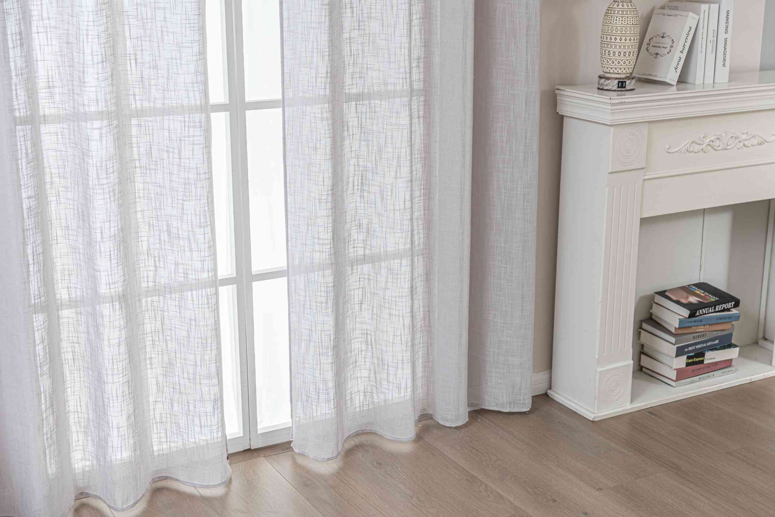 Gardine Ösen Grobfaser »Seoul« Ösen Linenlook-Struktur Uni Halbransparent Blickdicht 2024110 Gardinenschal 3F3A0334 | Gardinenbox.de