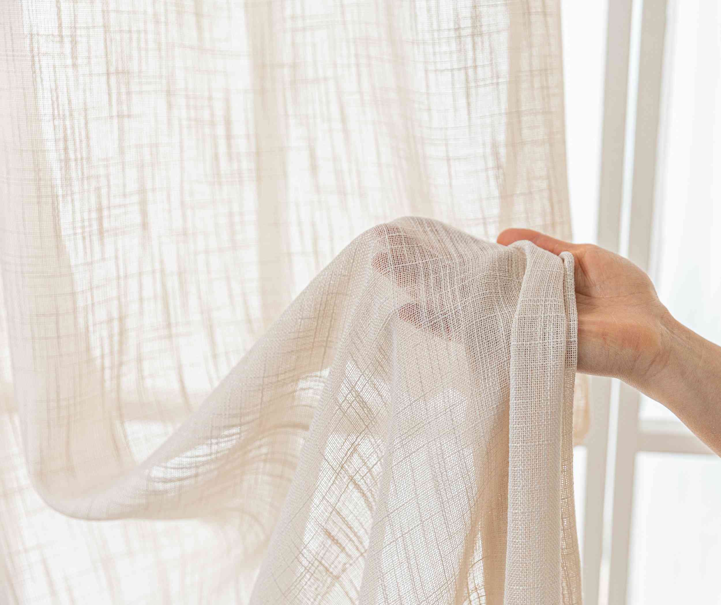 2er Set Gardinen Ösen Grobfaser »Seoul« Ösen Linenlook-Struktur Uni Halbransparent Blickdicht 2024110-2 Gardinenschal 3F3A0727_525b4cbd-ac3d-4b5b-a5c7-207a1006f388 | Gardinenbox.de