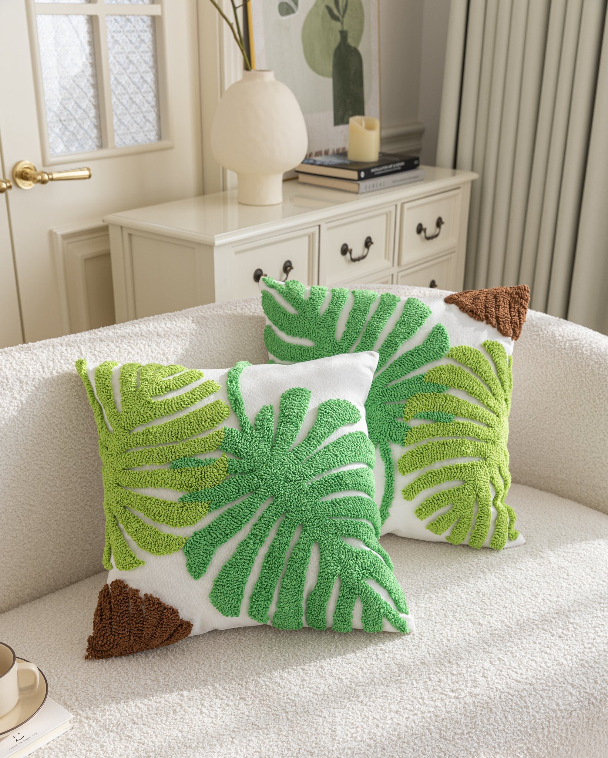 Kissenhülle »Cottbus« LxB 45x45 cm Grün Frottee-Stickerei 100% Baumwolle Monstera Blattmuster hochwertiger Leinenstoff 202490K Kissenhülle 3F3A3694 | Gardinenbox.de