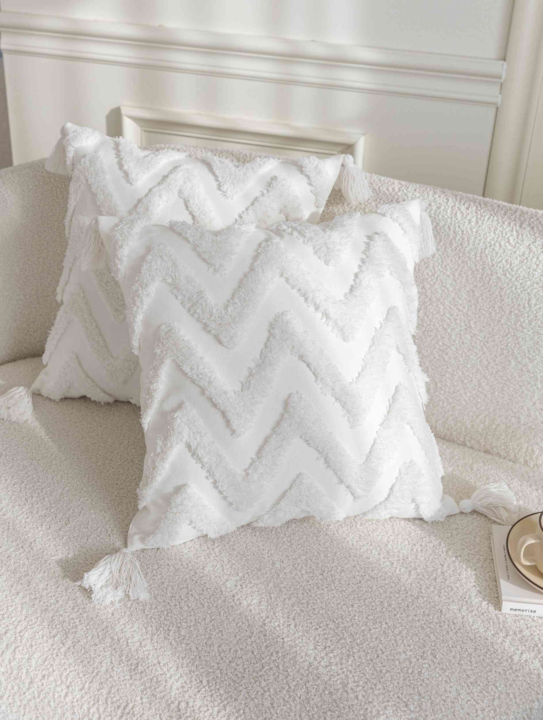 Kissenhülle »Bonn« Frottee-Stickerei 100% Baumwolle Zickzack-Design hochwertiger Leinenstoff 202495K Kissenhülle 3F3A3731 | Gardinenbox.de