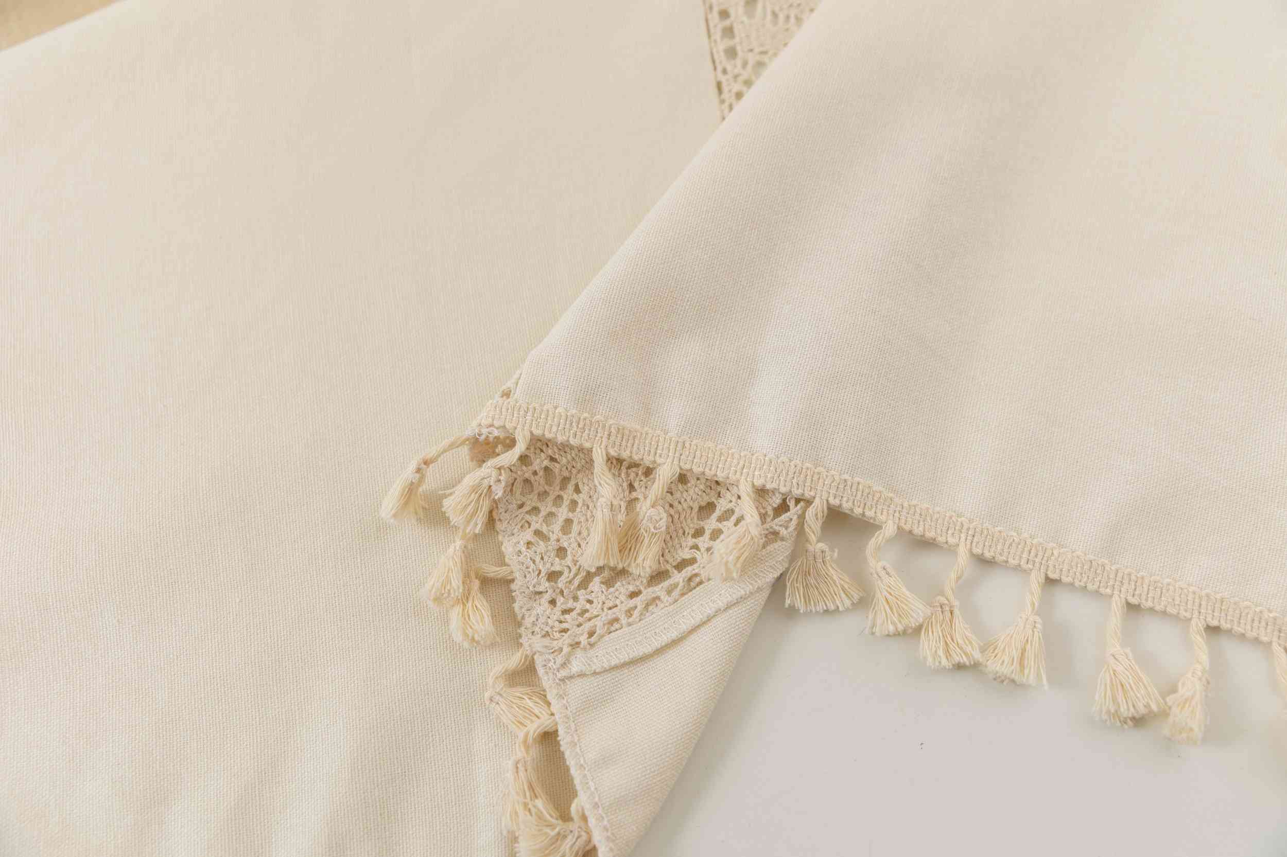 Vorhang Ösen »Osaka« HxB 245x140 cm Creme 100% Baumwolle Linenlook Makrameespitze Bommeln Raffhalter Gardinenschal 3F3A7245 | Gardinenbox.de