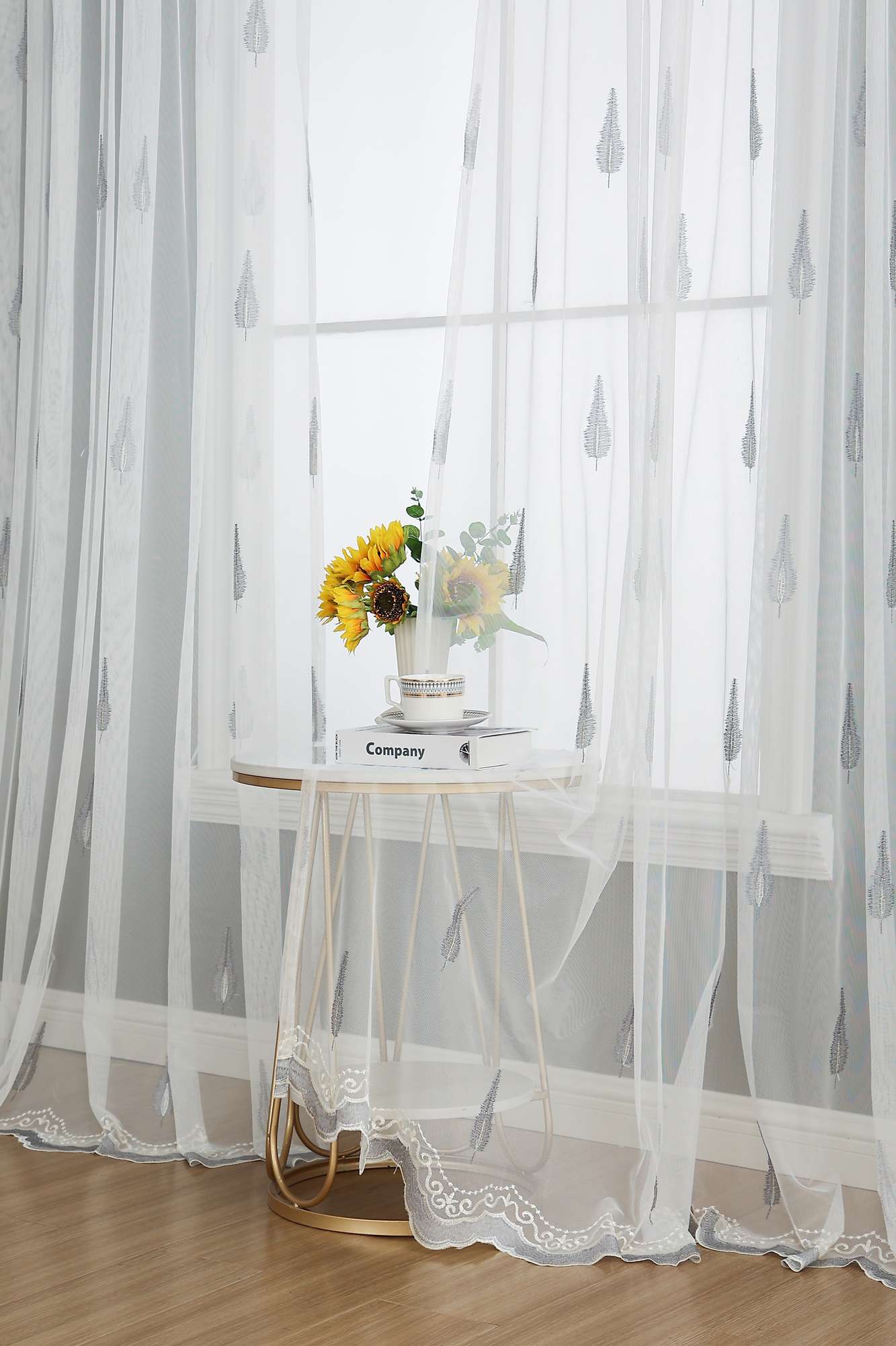 Gardine Raschel Stickerei Design »Florenz« Multiband für Gardinenschiene und Gardinenstange Elegante Fensterdekoration 2023200 Gardinenschal 593A0227 | Gardinenbox.de