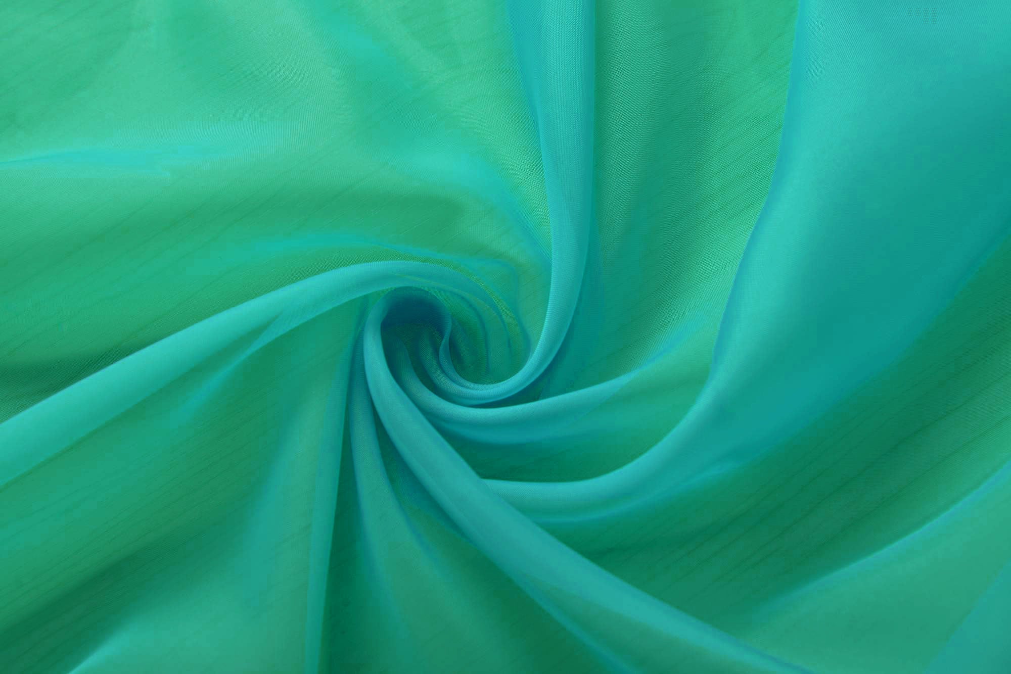 2er Set Ösengardinen Transparent »Basel« Gardine Bleiband Store Vorhang 20332TR2 Gardinen Set 61000cn_voile_detail_blautuerkis1_282a1880-da19-4855-b851-da0cbde5a3a3 | Gardinenbox.de