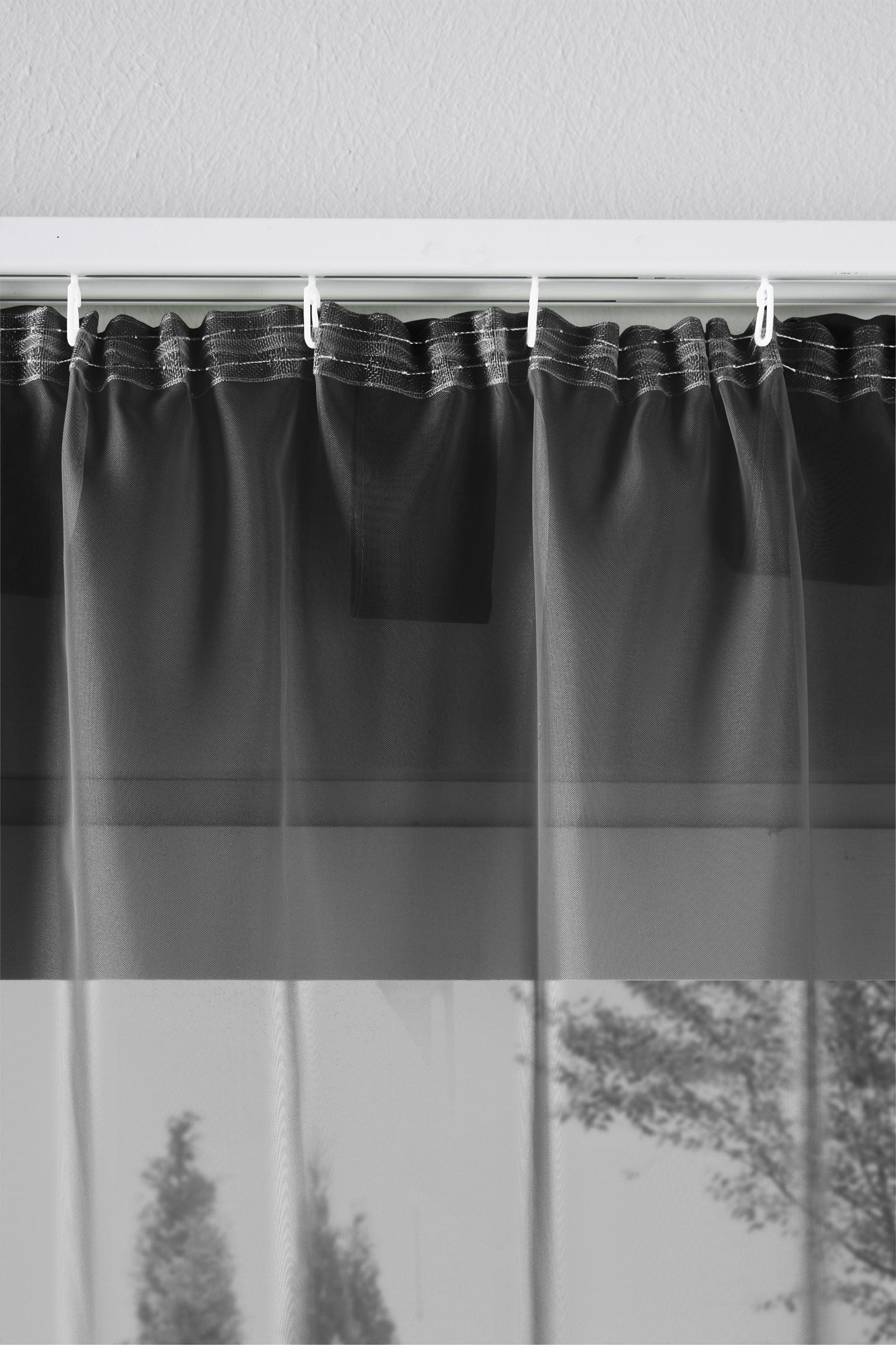 2er-Pack Gardinen Transparent Vorhang Set Wohnzimmer Voile Schlaufenschal mit Bleibandabschluß 61000CN Gardinen Set 61175_schiene_schwarz | Gardinenbox.de