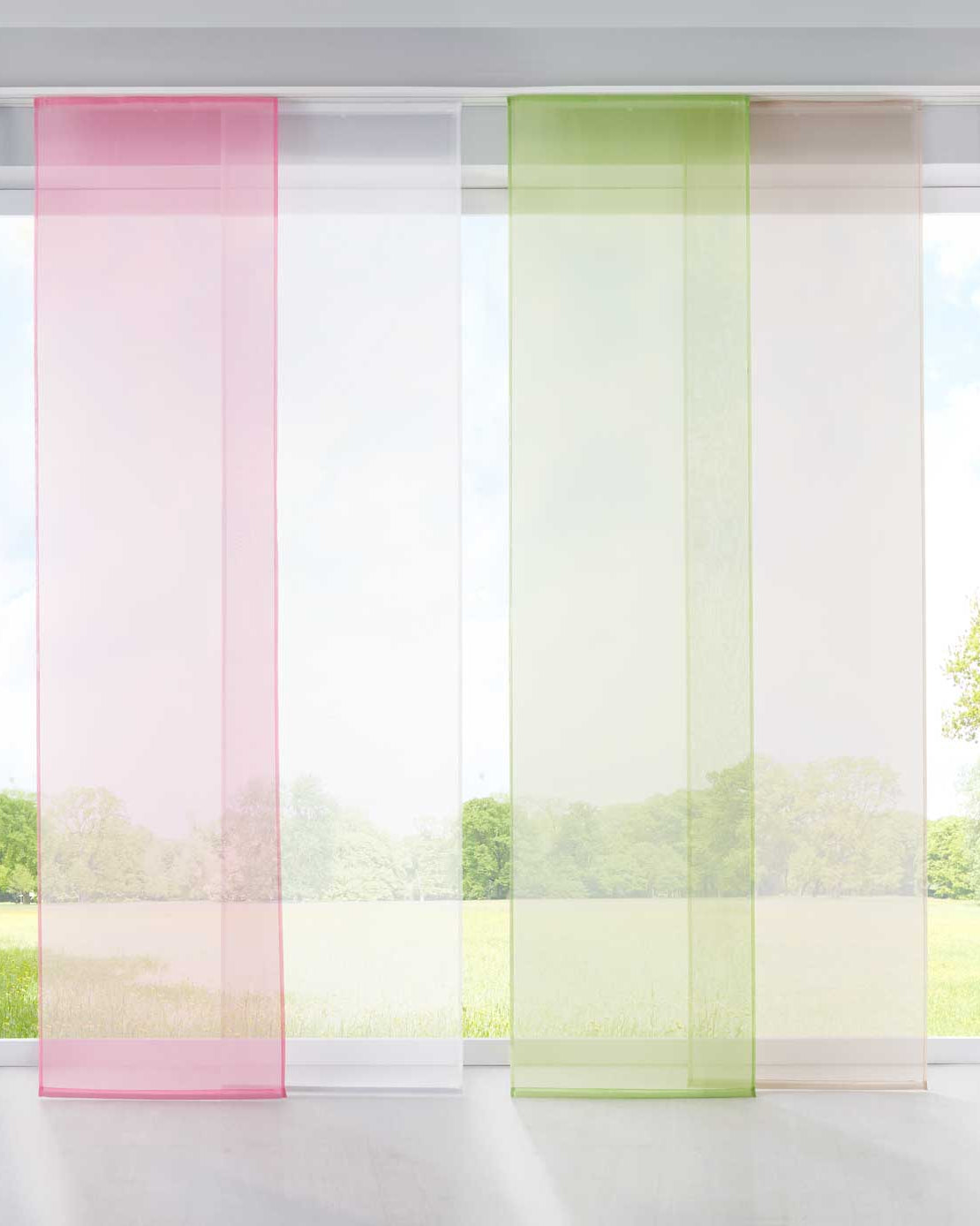 1er Set Schiebegardine Flächenvorhang Vorhang Gardine Voile Komplett mit Paneelwagen Beschwerungsstange 85589N Schiebegardine 85589Nvar | Gardinenbox.de