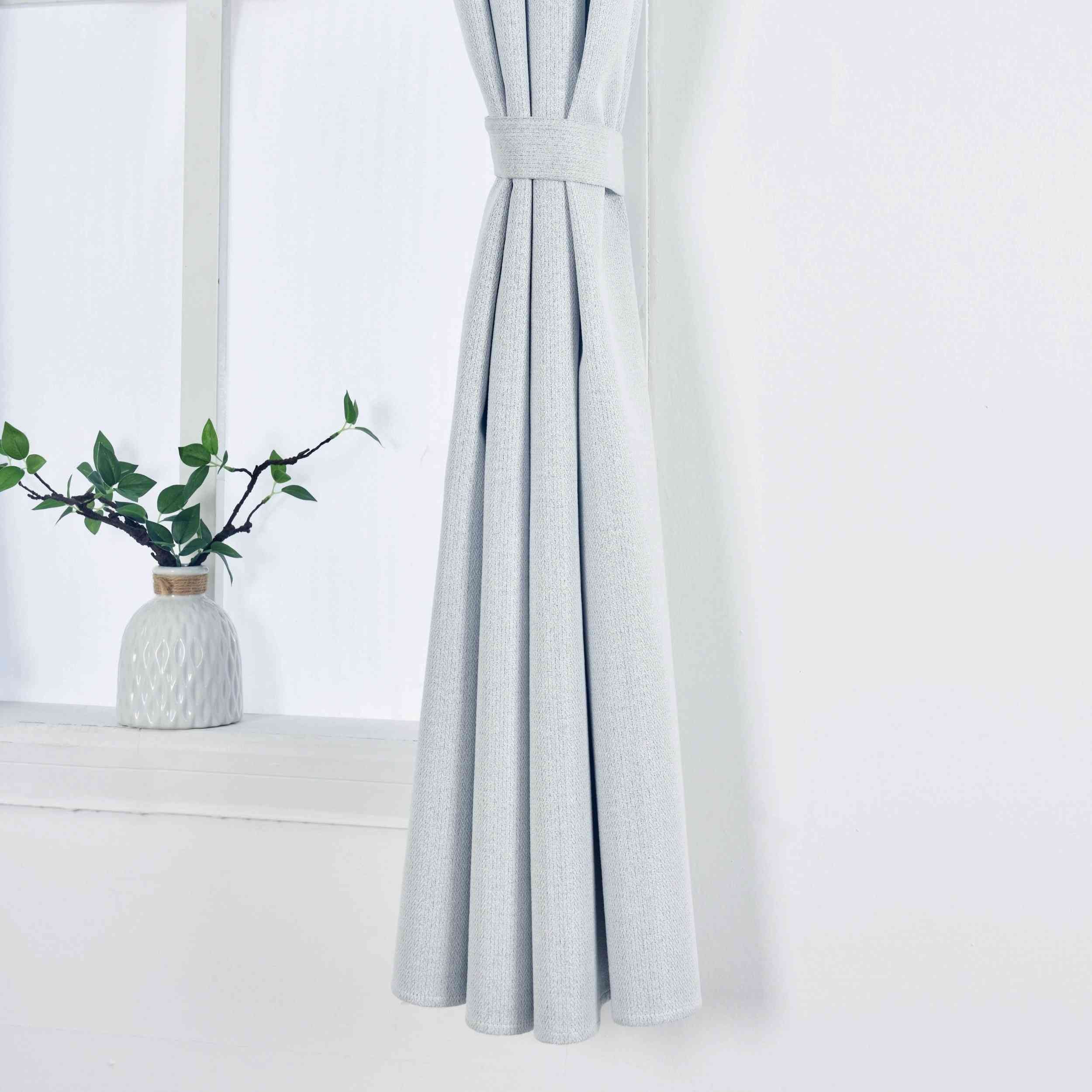 2er Set Verdunkelungsvorhänge Ösen Raffhalter 100% Verdunkelung Blackout »München Dark« Dreischichtige Bindung Fischgrätmuster 202410-2 Vorhang DSC_4314_8c8b4f20-377d-4c13-be92-39f6e428d1fd | Gardinenbox.de