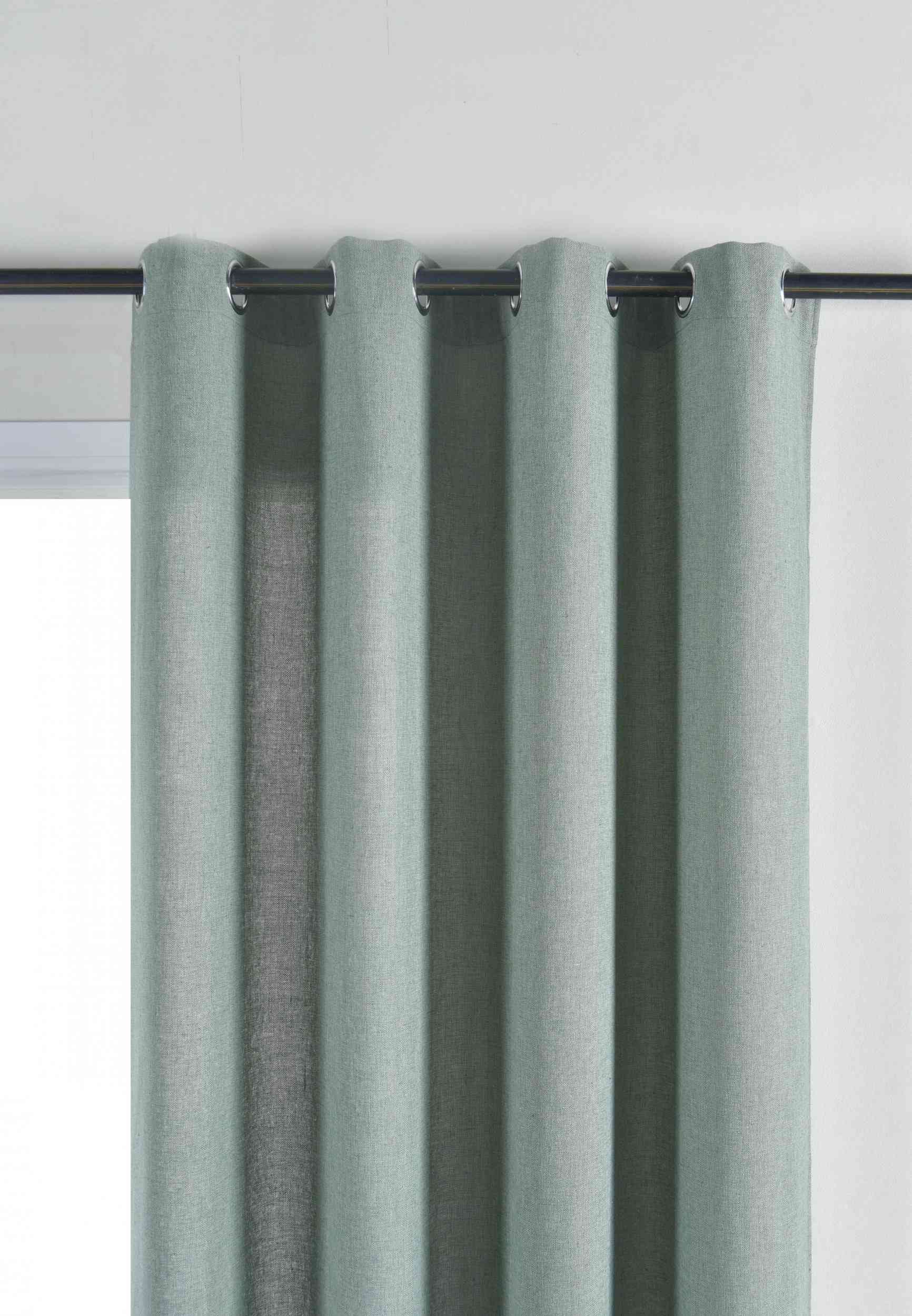 2er Set Vorhang Ösen »Essen« Cationic Raffhalter Leinenstruktur blickdicht lichtdurchlässig 210 g/m² 202430-2 Vorhang Set DSC_4799_a78a0447-6efe-436d-96d3-ea1a4b1955cd | Gardinenbox.de