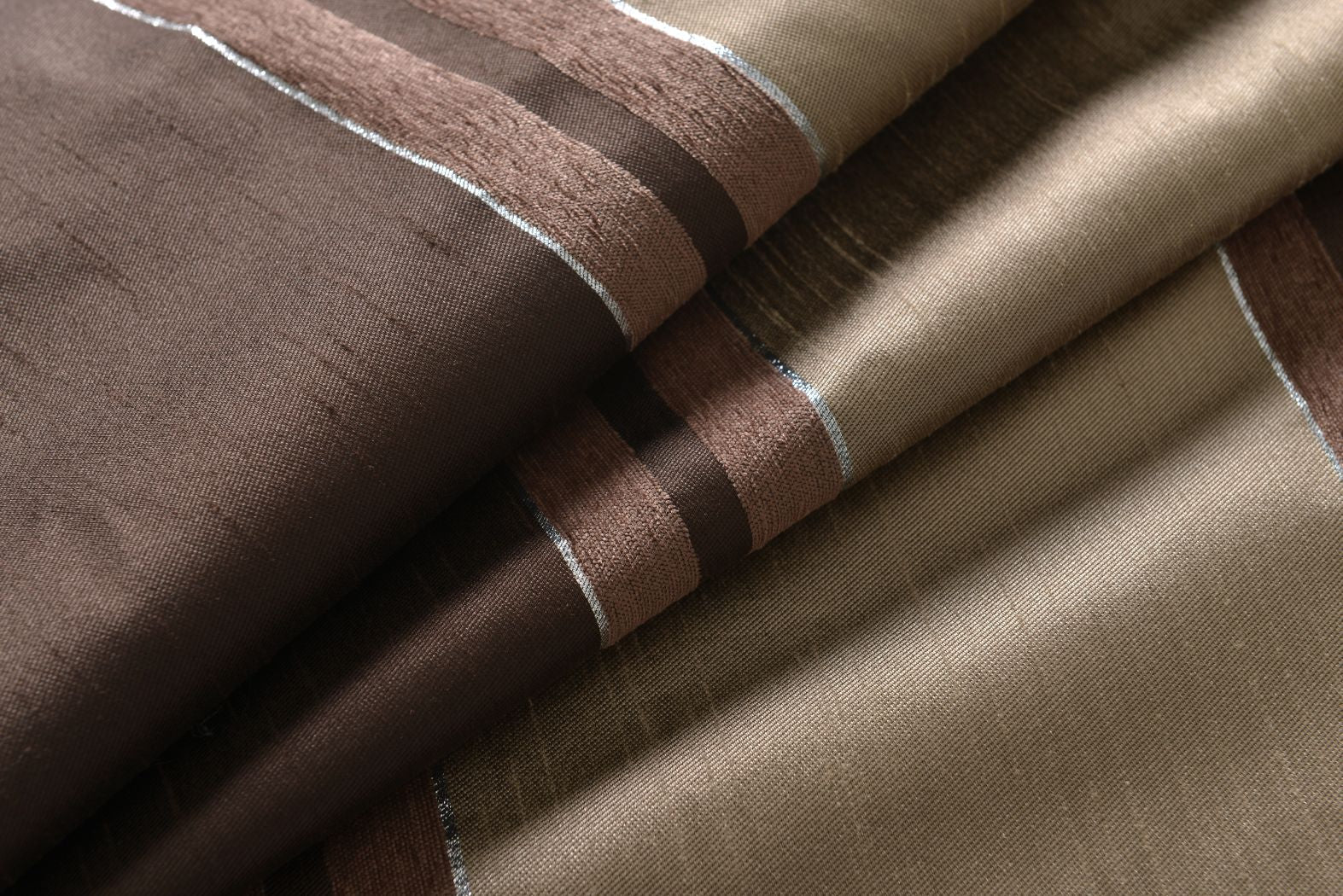 Deko Vorhang Schal Chenille Effekt Streifen verdeckte Schlaufen blickdicht lichtdurchlässig leicht glänzend (HxB) 204302 Vorhang Deko_Vorhang_Schal_Chenille_Effekt_Streifen_verdeckte_Schlaufen_blickdicht_lichtdurchlassig_leicht_glanzend_HxB_204302_-_Gardinenbox.de_-_-3678880 | Gardinenbox.de