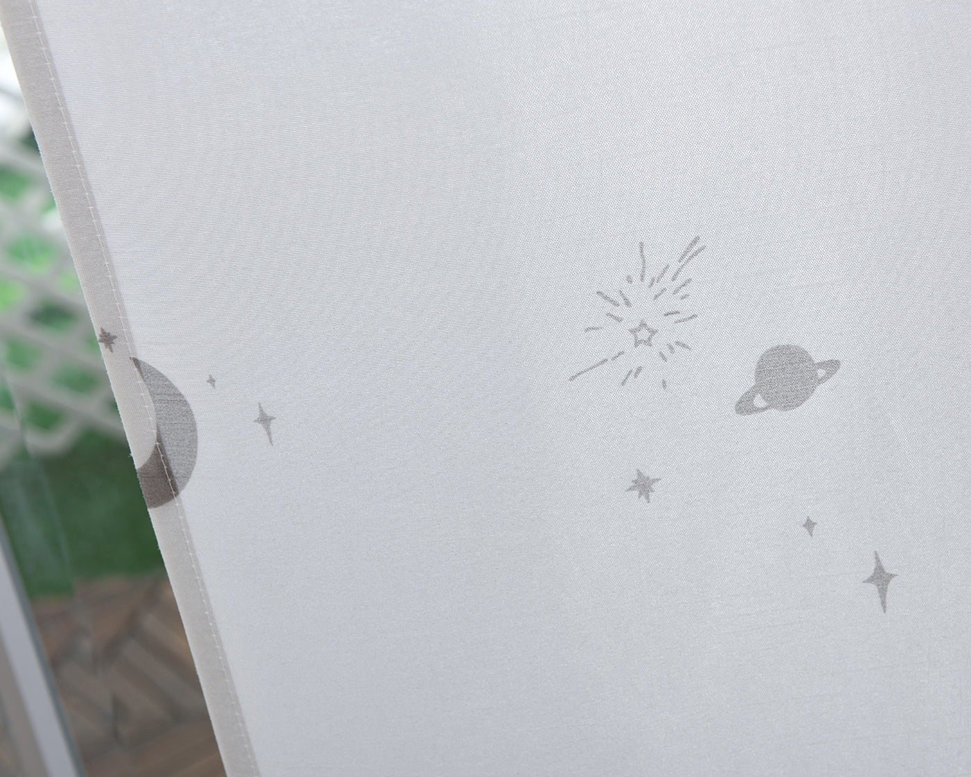 Flächenvorhang blickdicht Motiv Sterne Monde fluoreszierend Kinder Kids Paneelwagen (Höhe x Breite cm) 80495 Schiebegardine Flachenvorhang_blickdicht_Motiv_Sterne_Monde_fluoreszierend_Kinder_Kids_Paneelwagen_Hohe_x_Breite_cm_80495_-_Gardinenbox.de_-_-3679843 | Gardinenbox.de